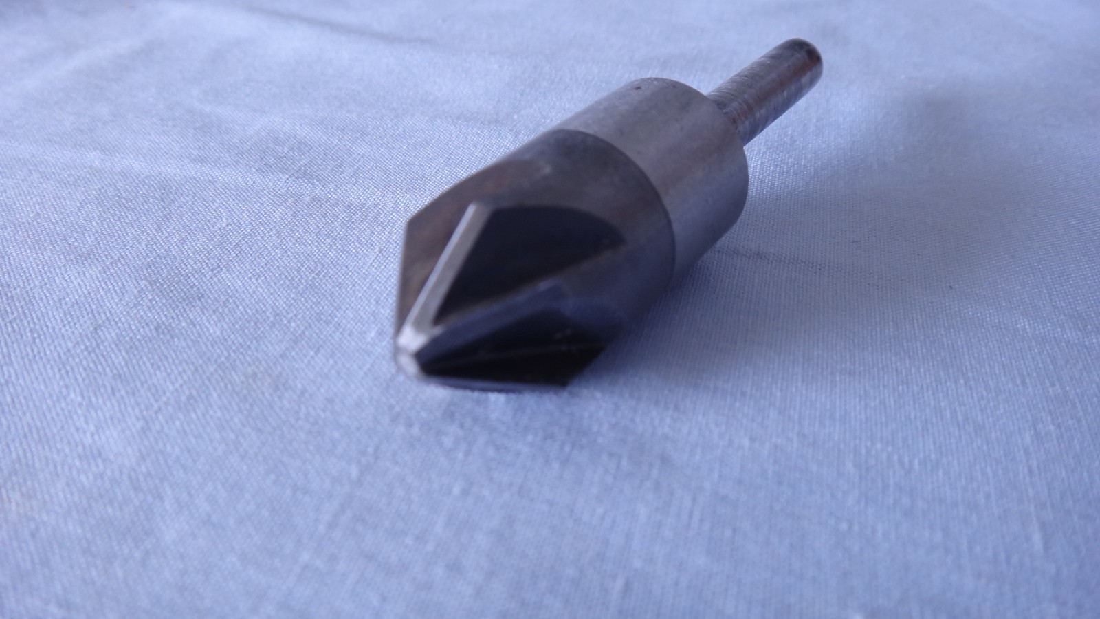 5/8" Head Dia, 82 Deg Included Angle, 6 Flute, Solid Carbide, countersink