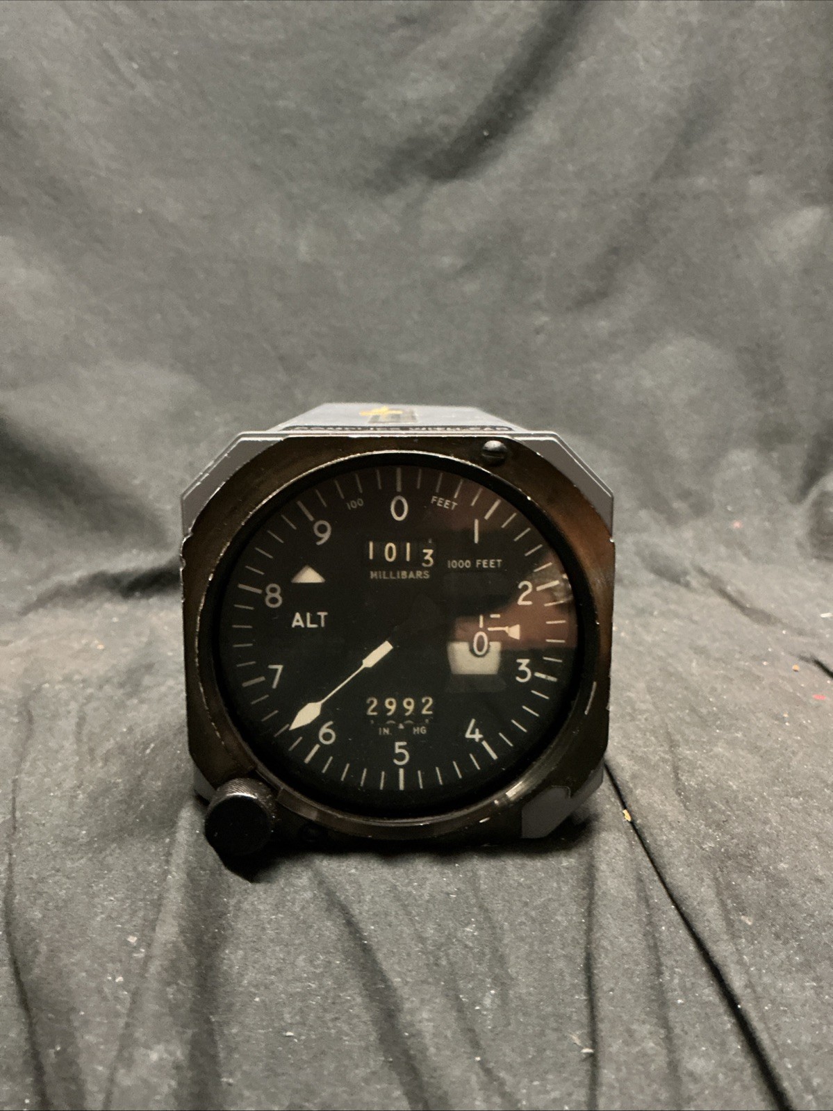 Altimeter/Alti-Coder; MPN D3905110226; S/N 326A; SERVICEABLE
