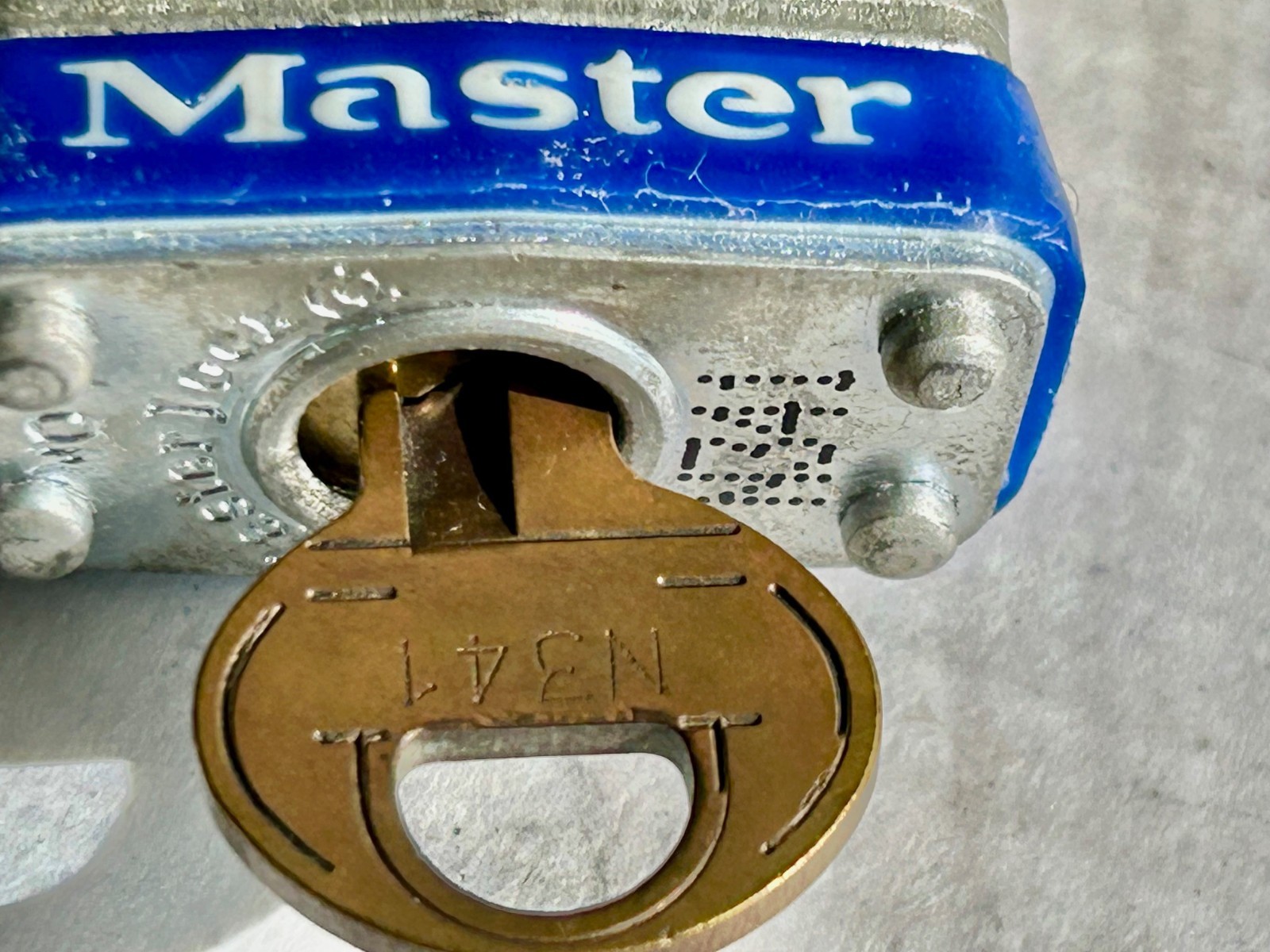 Master Lock Outdoor Padlock 1-1/8" Wide # 7