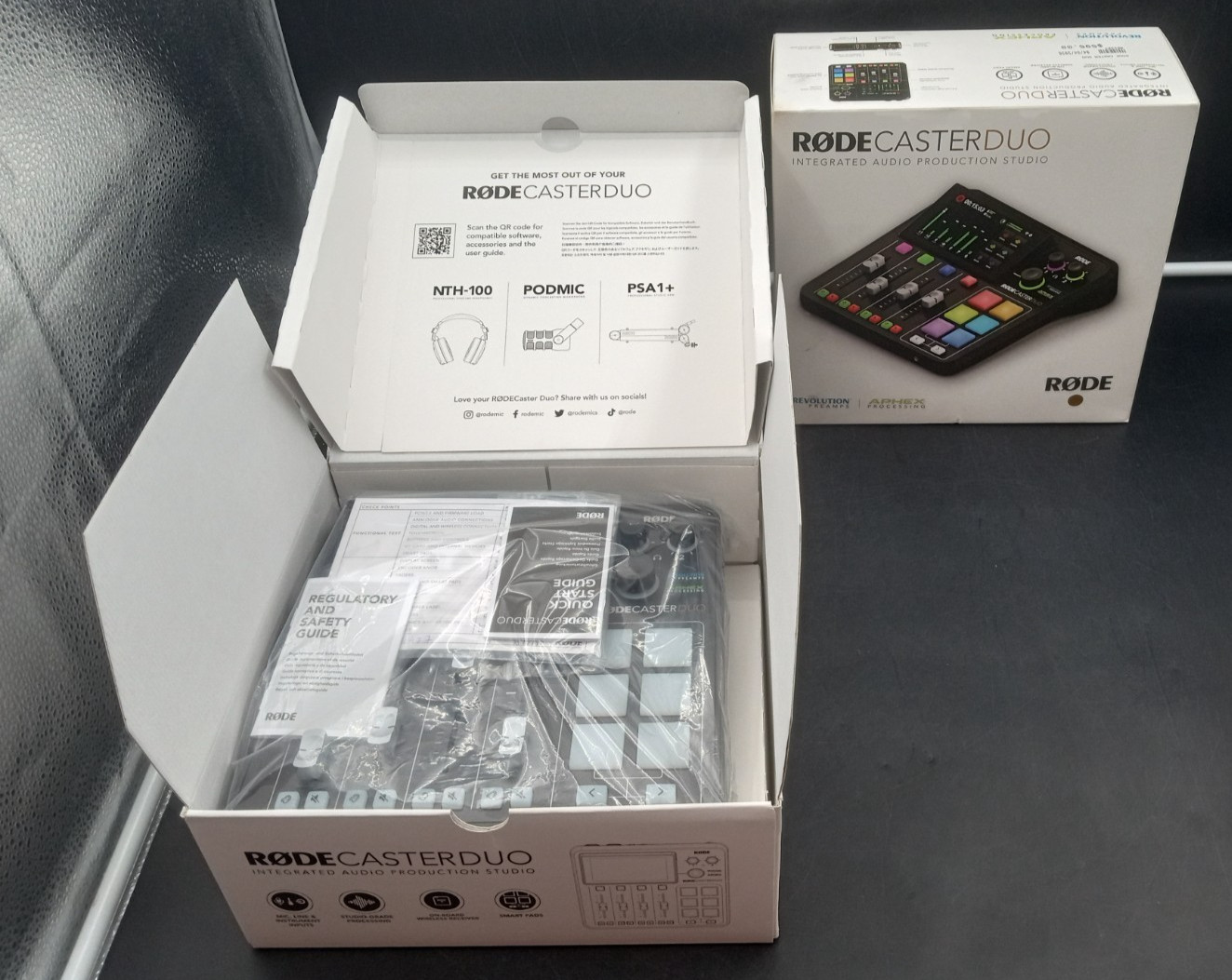 Rode RODECaster Duo Integrated Audio Production Studio - Black NEW OPEN BOX !!!
