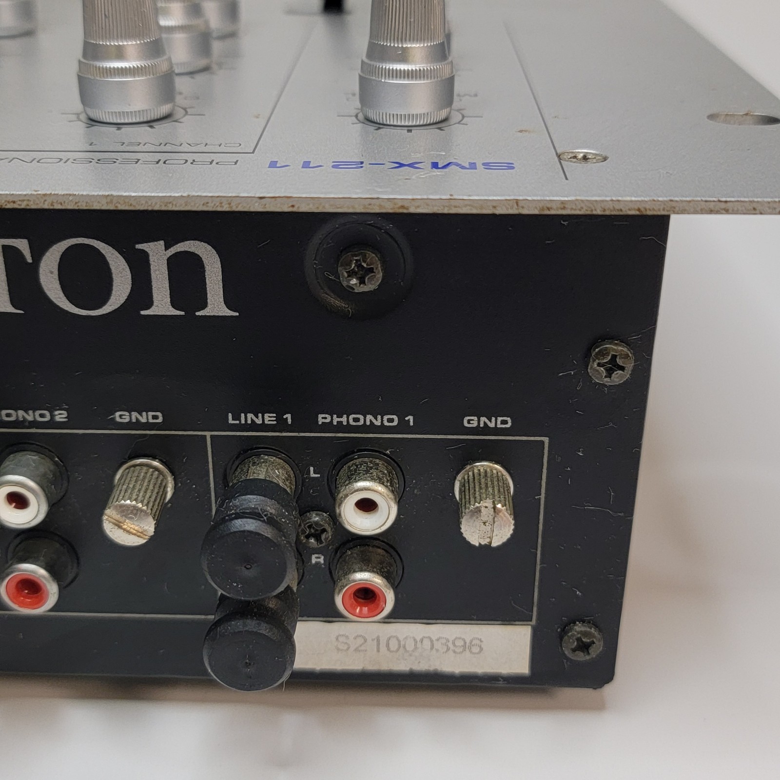 Stanton DJ SMX-211 Professional Preamp Mixer Tested