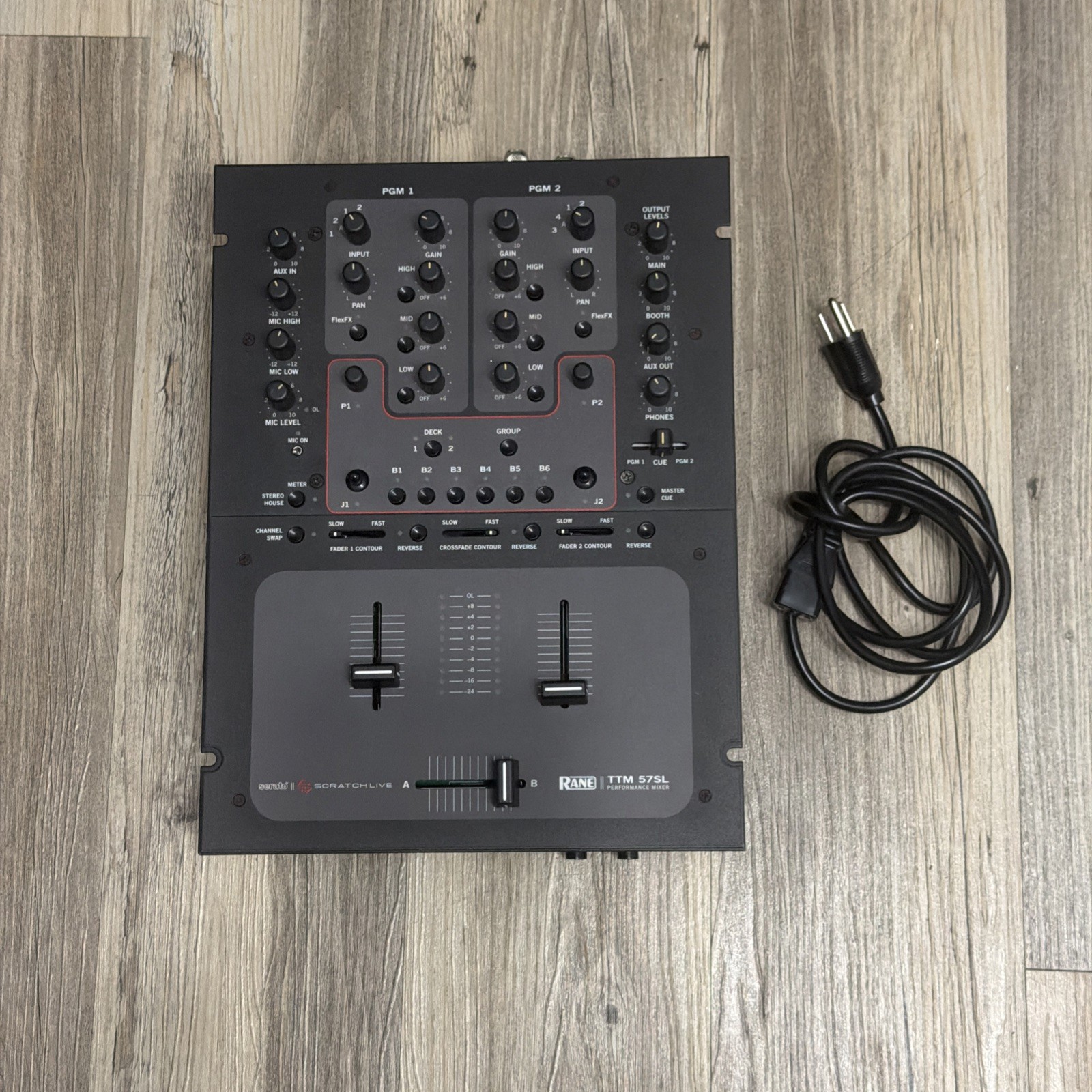 Rane TTM57SL Serato 2 Channel Scratch DJ Mixer w Power Cord Tested Working