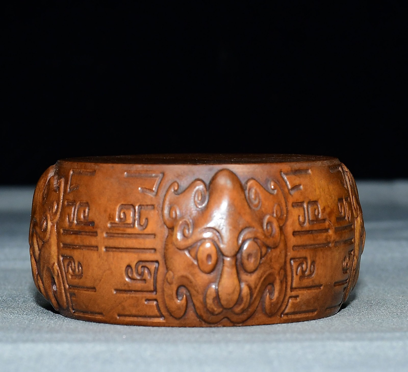 Exquisite Small Leaf Boxwood Base Ornament