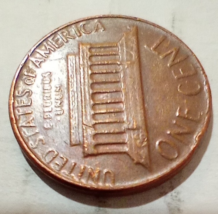 1978 D Cent Coin Stretched IN Error Touching Rim Obverse