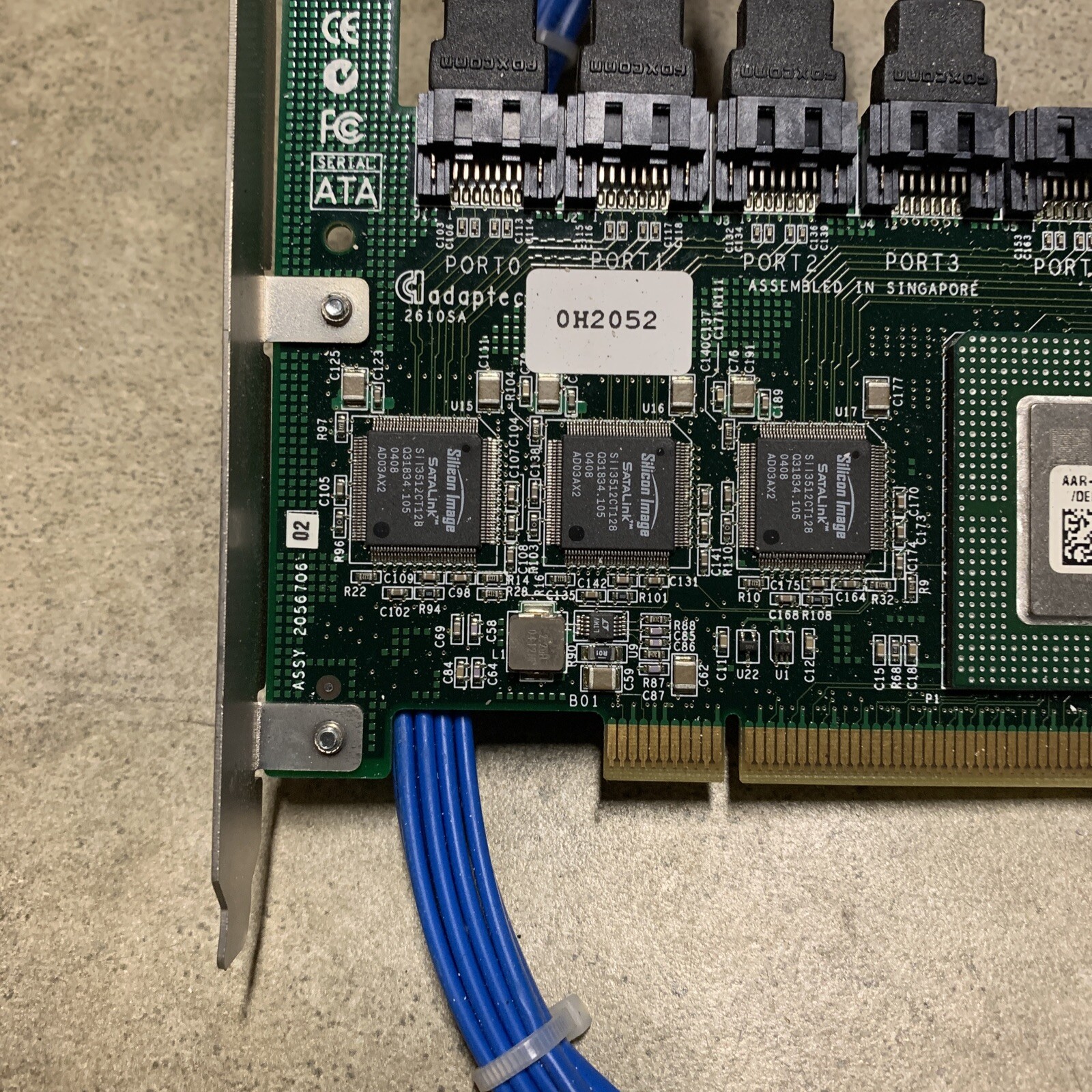 DELL D9872 PCI SATA RAID CONTROLLER ADAPTEC AAR-2610SA/64MB/DELL3 W/CABLES
