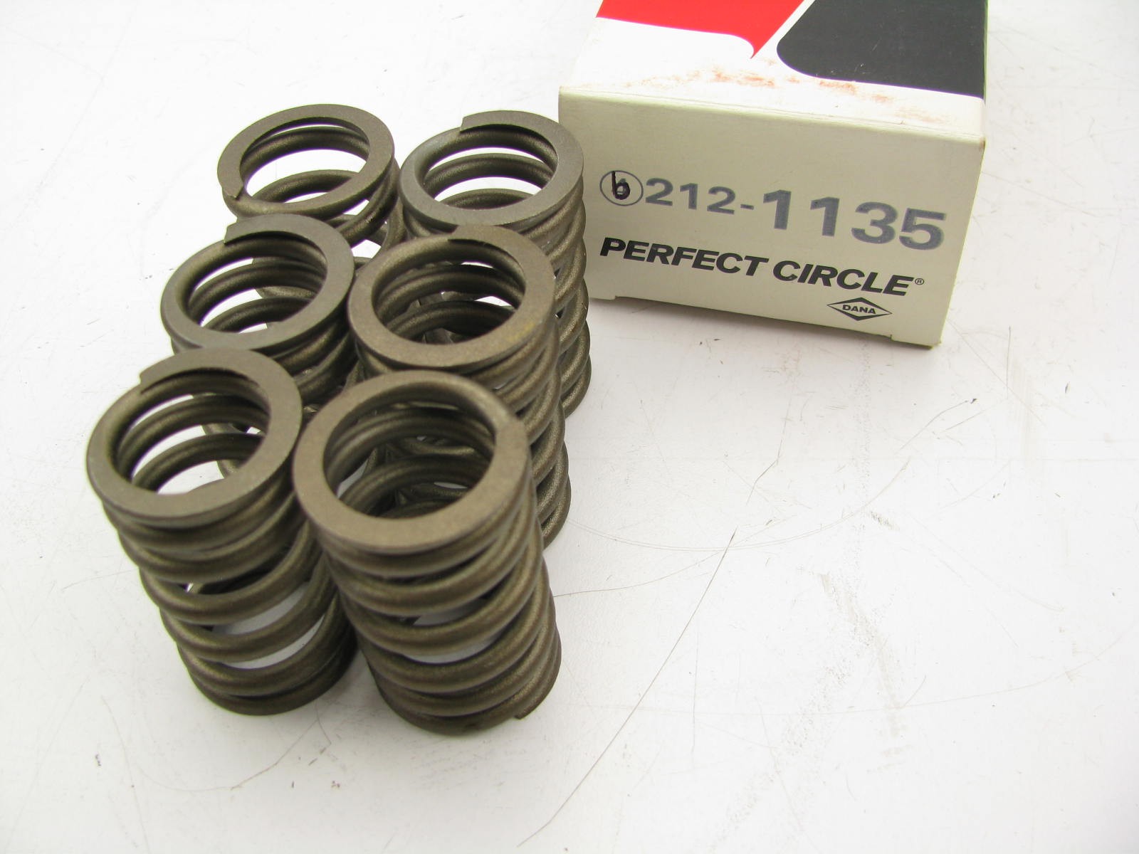 (6) Perfect Circle 212-1135 Engine Valve Springs