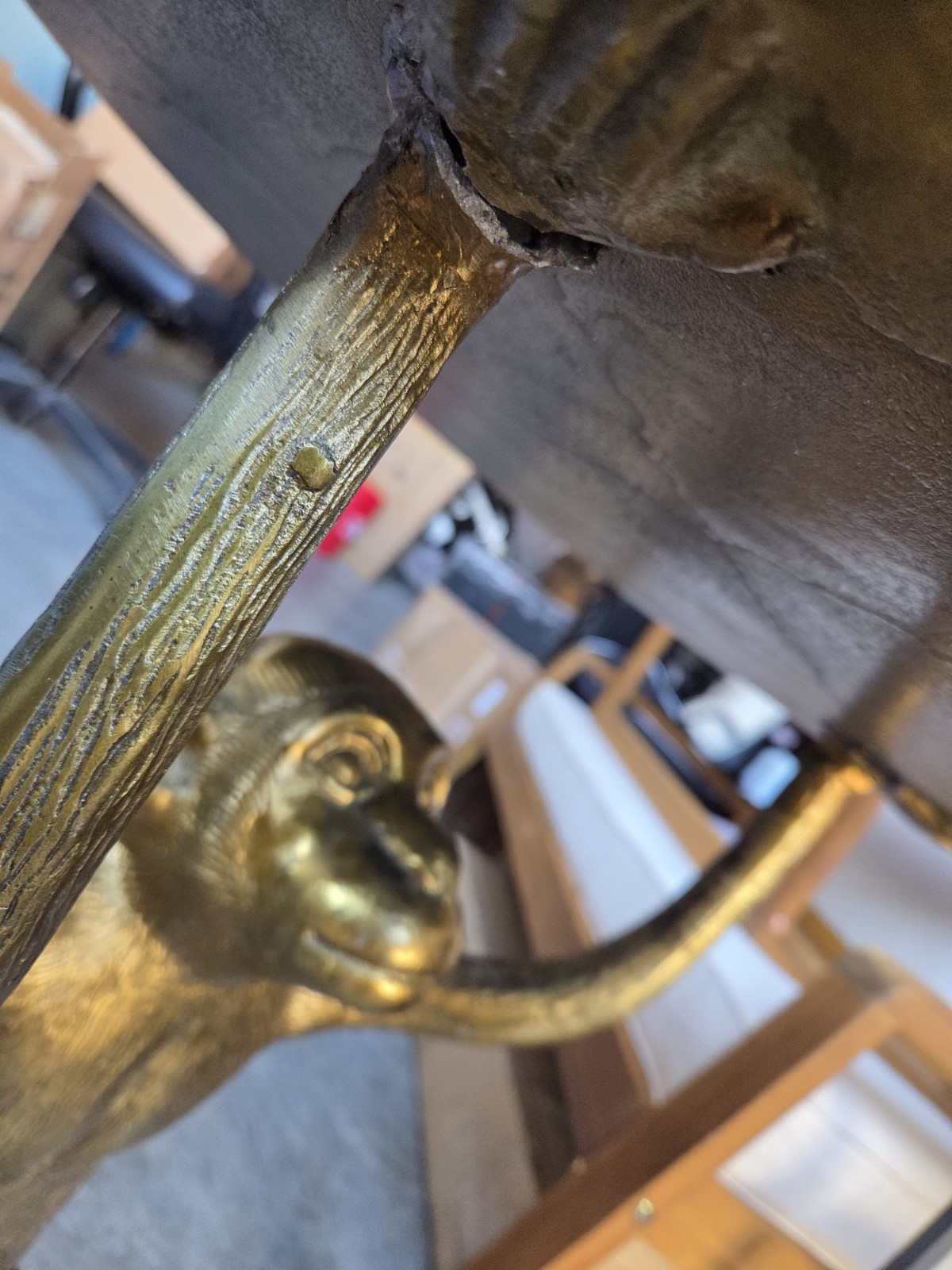 Abu Statue Broken and needs repair