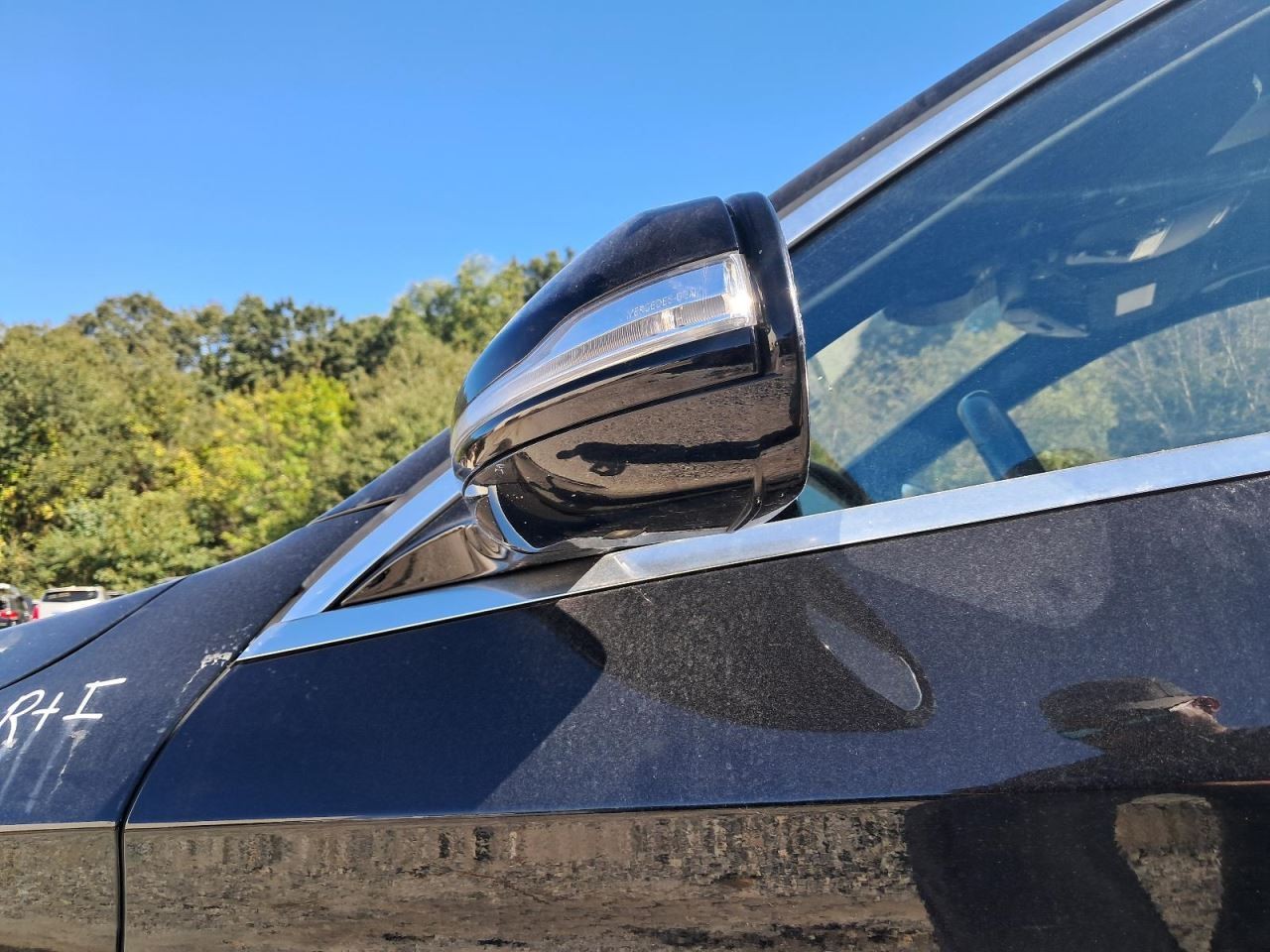 S320 2014 Glove Box 4811025