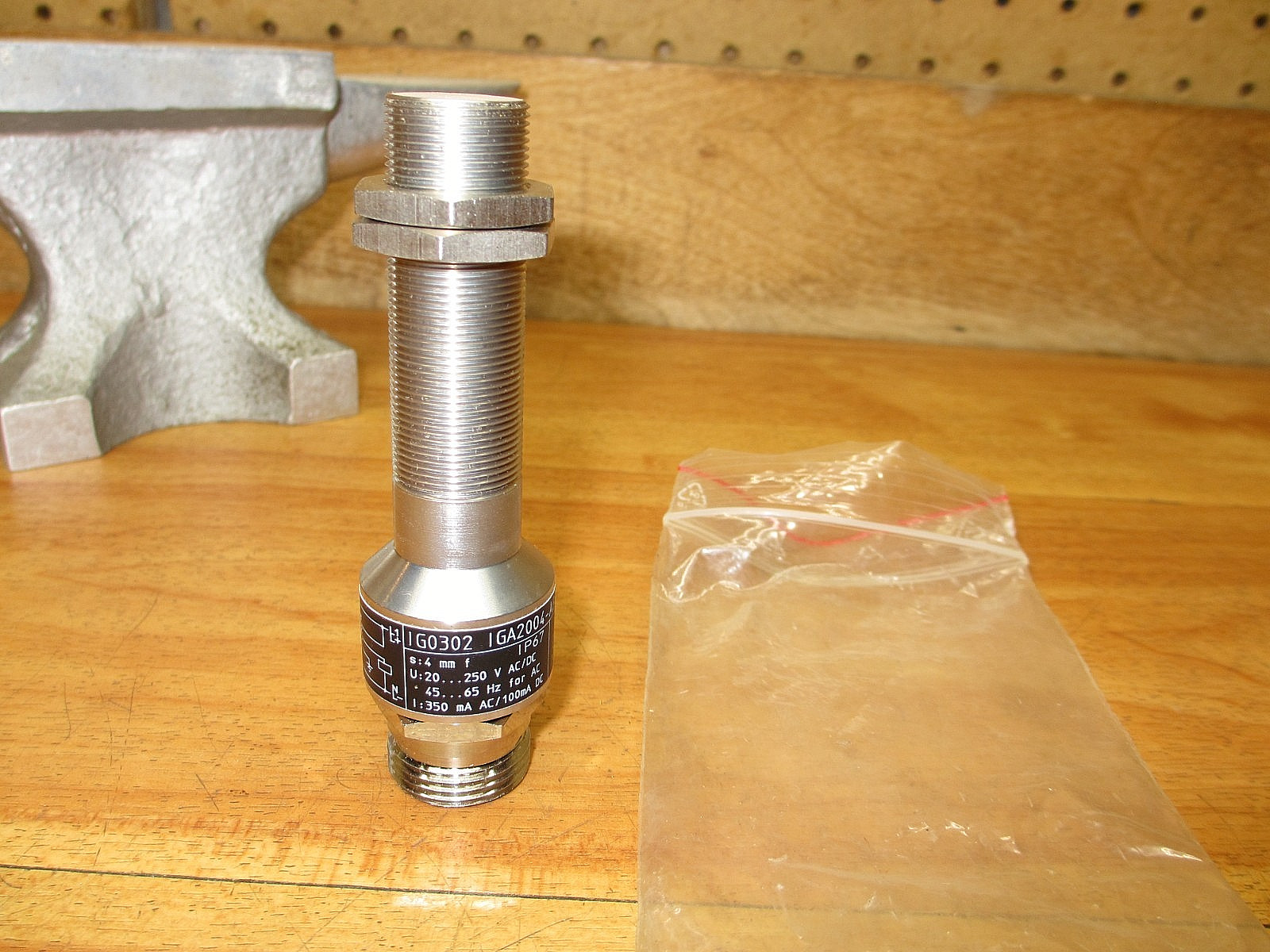 IFM Efector IG0302 *NEW* Inductive Proximity Sensor IGA2004-ABOA/SL/LS