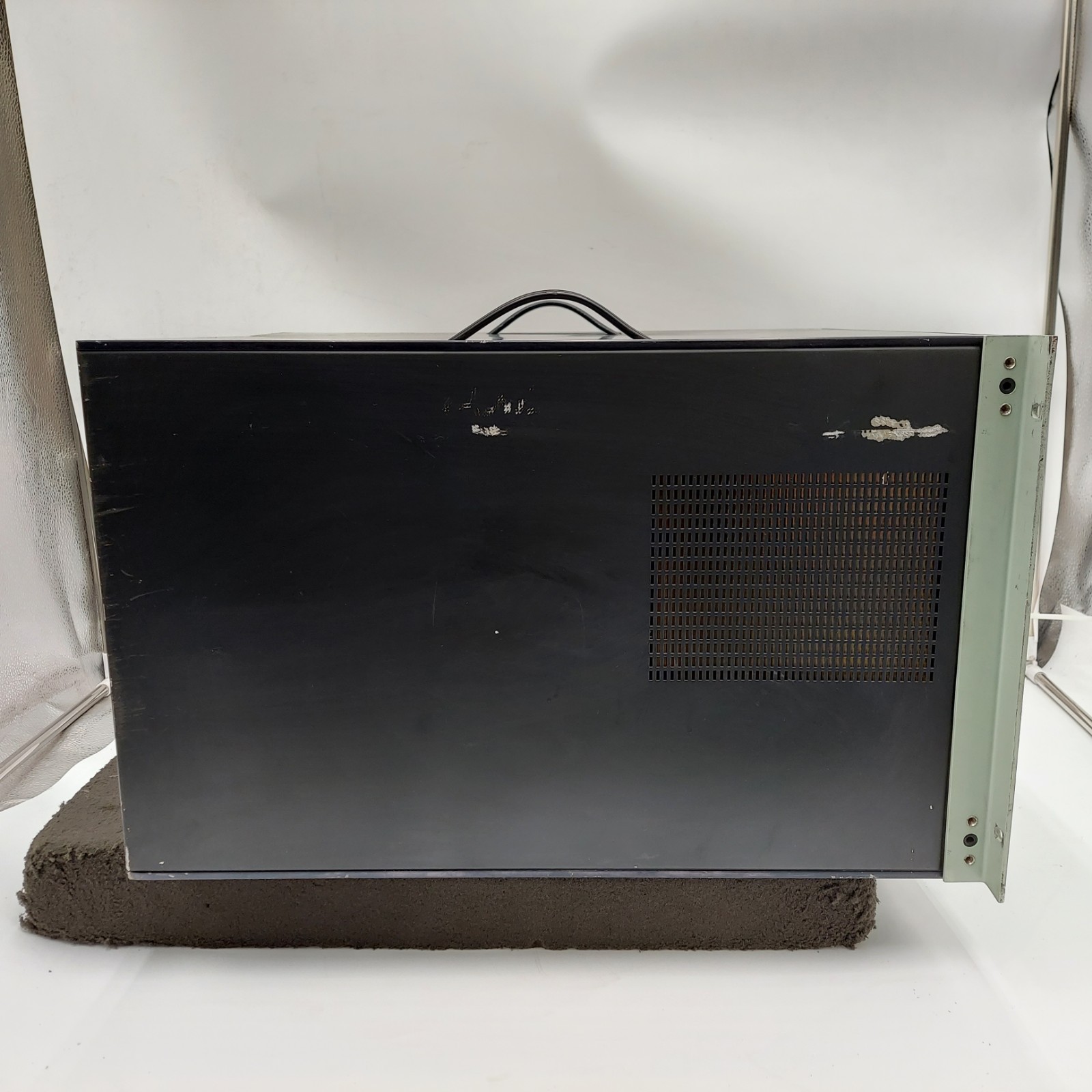 BRUEL & KJAER 2034 DUAL CHANNEL SIGNAL ANALYZER TYPE