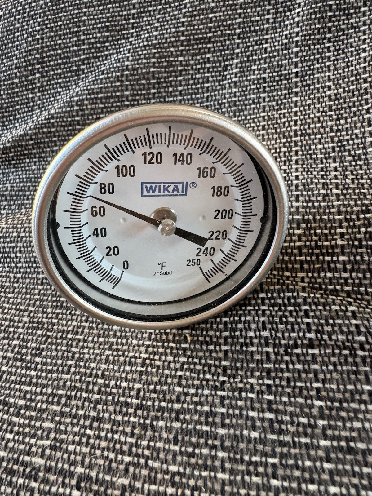 WIKA TI.33 Bimetal Thermometer, dial 3" 0-250°F  Stem length 2.5"