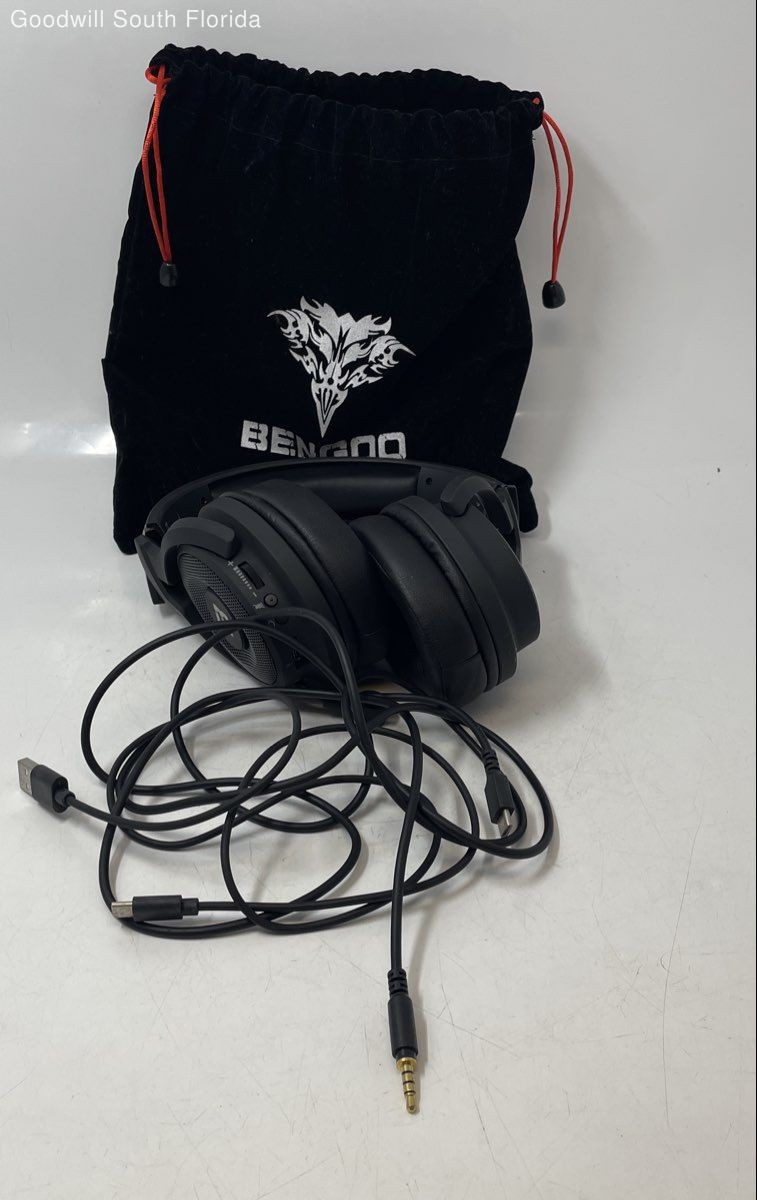 Bengoo Black Cushioned Over The Ear Wired Gaming Headset With Pouch Not Tested