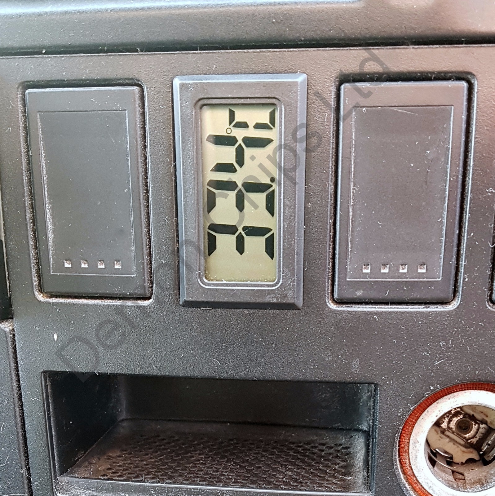 Cyfrowy termometr Czujnik VW T4 deska rozdzielcza Konsola Pokrywę przełącznika