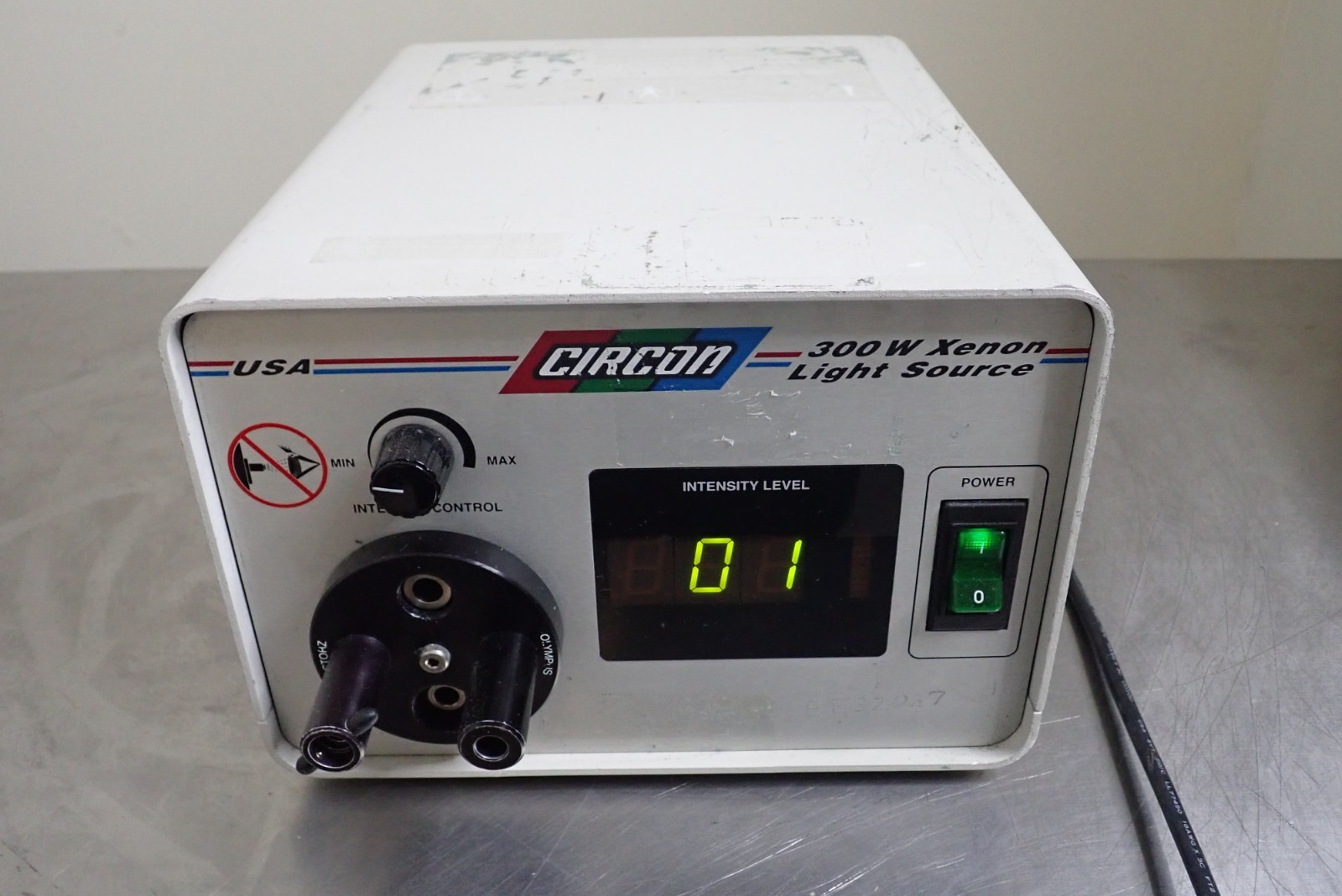 ACMI Circon 300W Xenon Light Source Model MV-9086