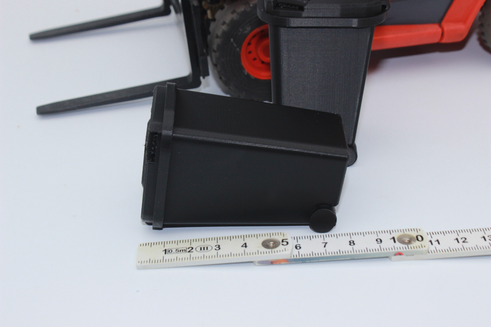 2X Trash Can Black 1:14 For Landscape Or Diorama NEW
