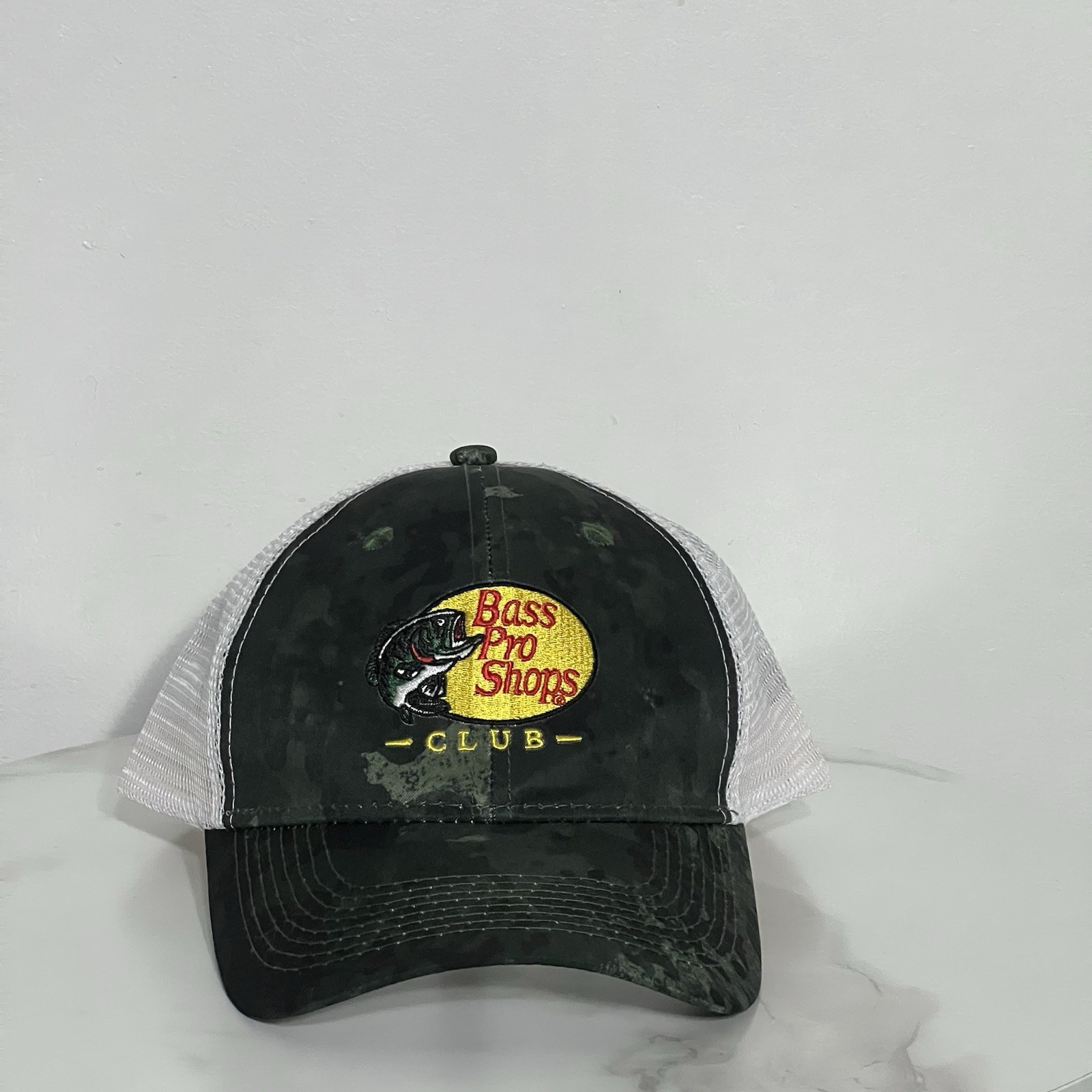 Bass Pro Shops Club Trucker Hat Camo Mesh Snapback Fishing Cap Adjustable
