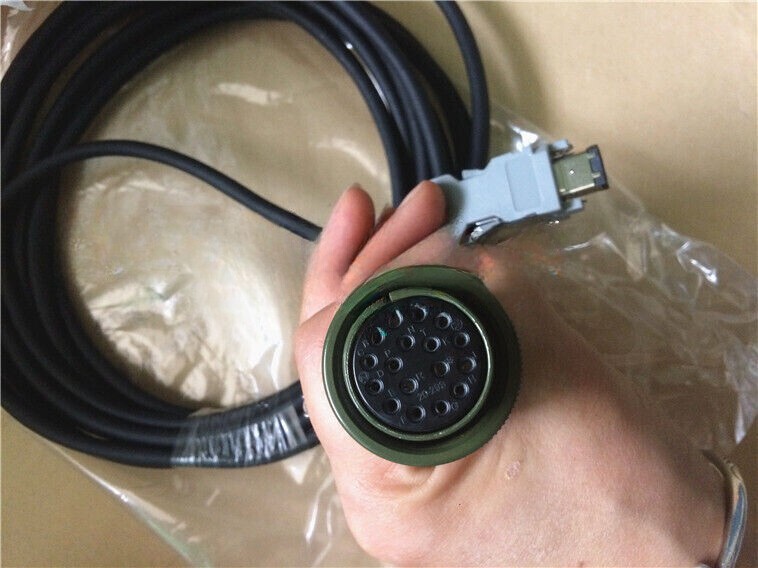 1 pc for new Yaskawa encoder cable Motor SGMGH-30ACA61 JZSP-CMP02-20-E