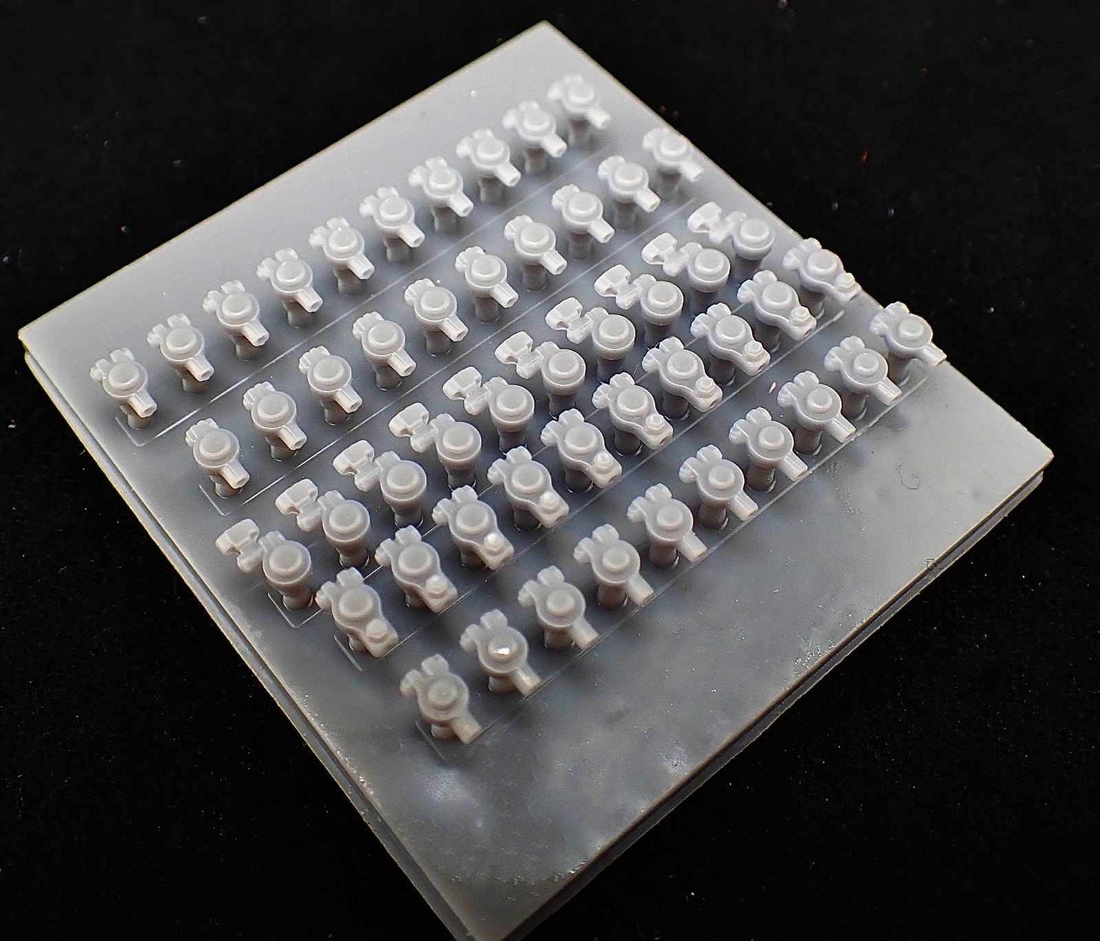 50 Battery Terminals for model cars