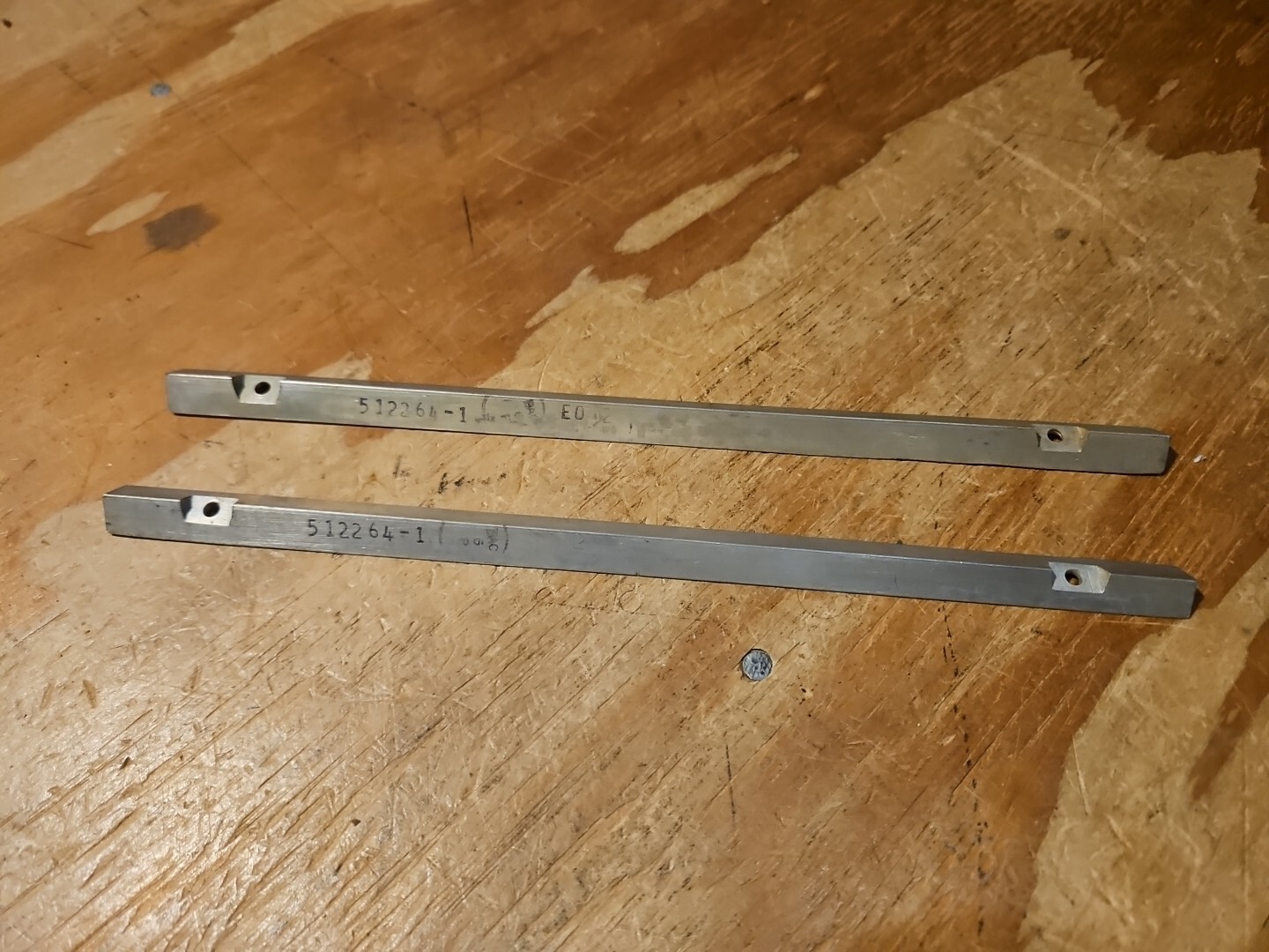 Pair Of Support Brackets 512264-1