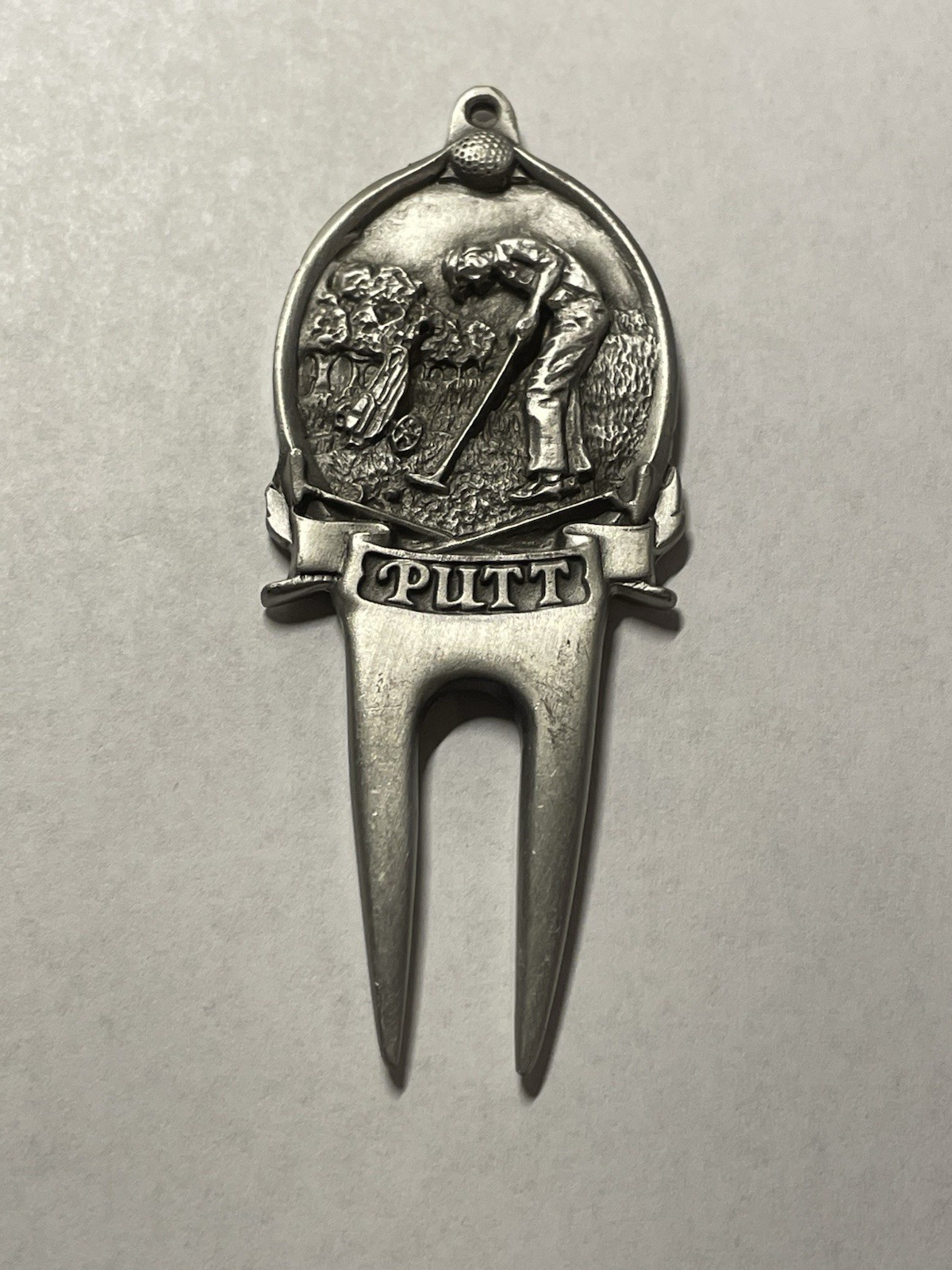 Golfer Putting Pewter-Toned Golf Divot Tool - A Beauty!