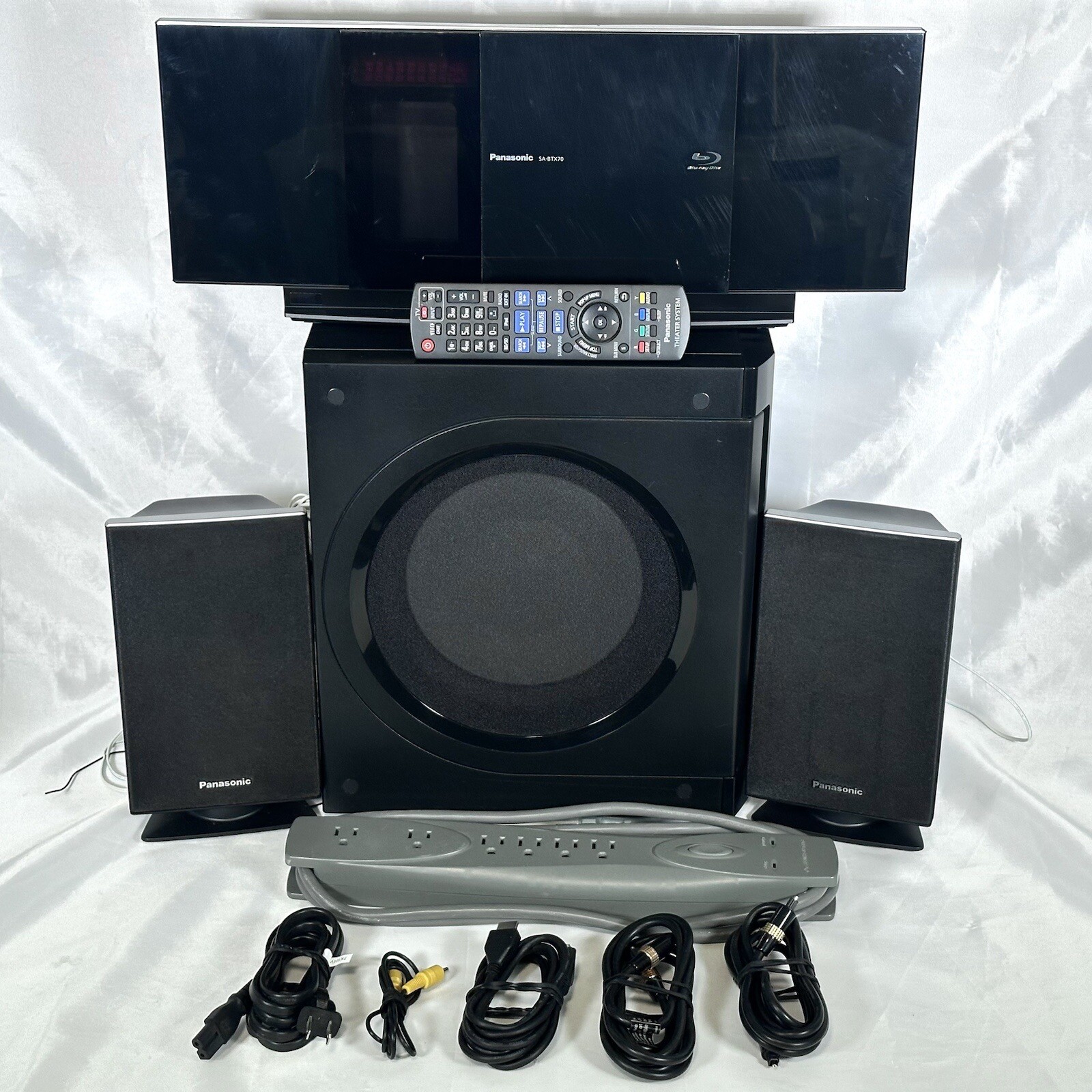 Panasonic SA-BTX70 Blu-Ray Player Home Theater Audio System Very High End