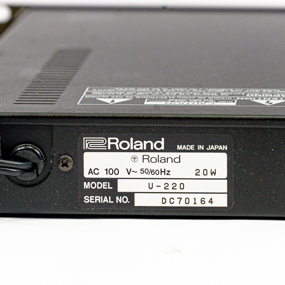 Roland U-220 RS-PCM Synthesizer Sound Module Rackmount MIDI Sound Module