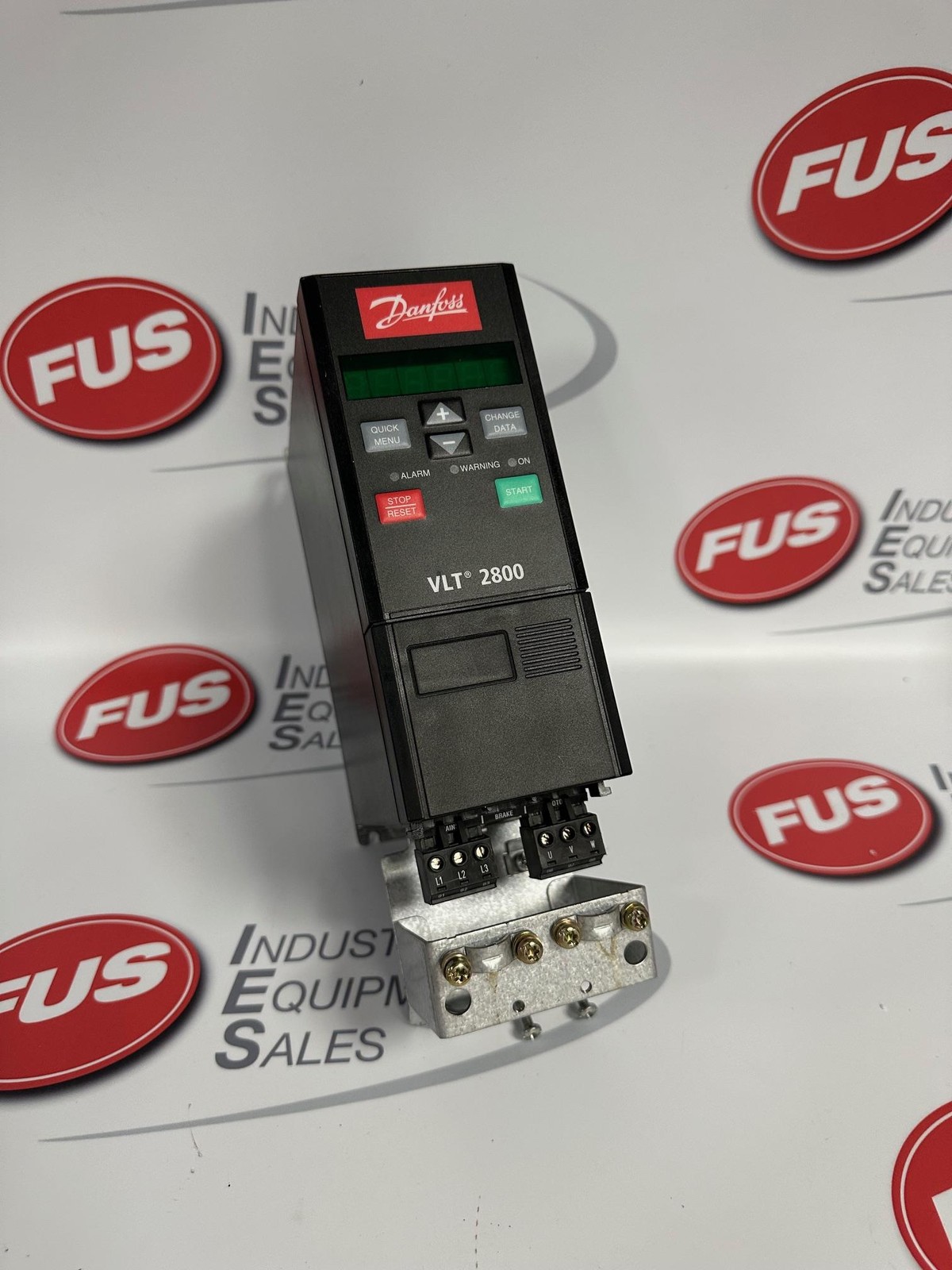 DANFOSS VLT2815PT4B20STR1DBF00A00 / 195N1039 Inverter
