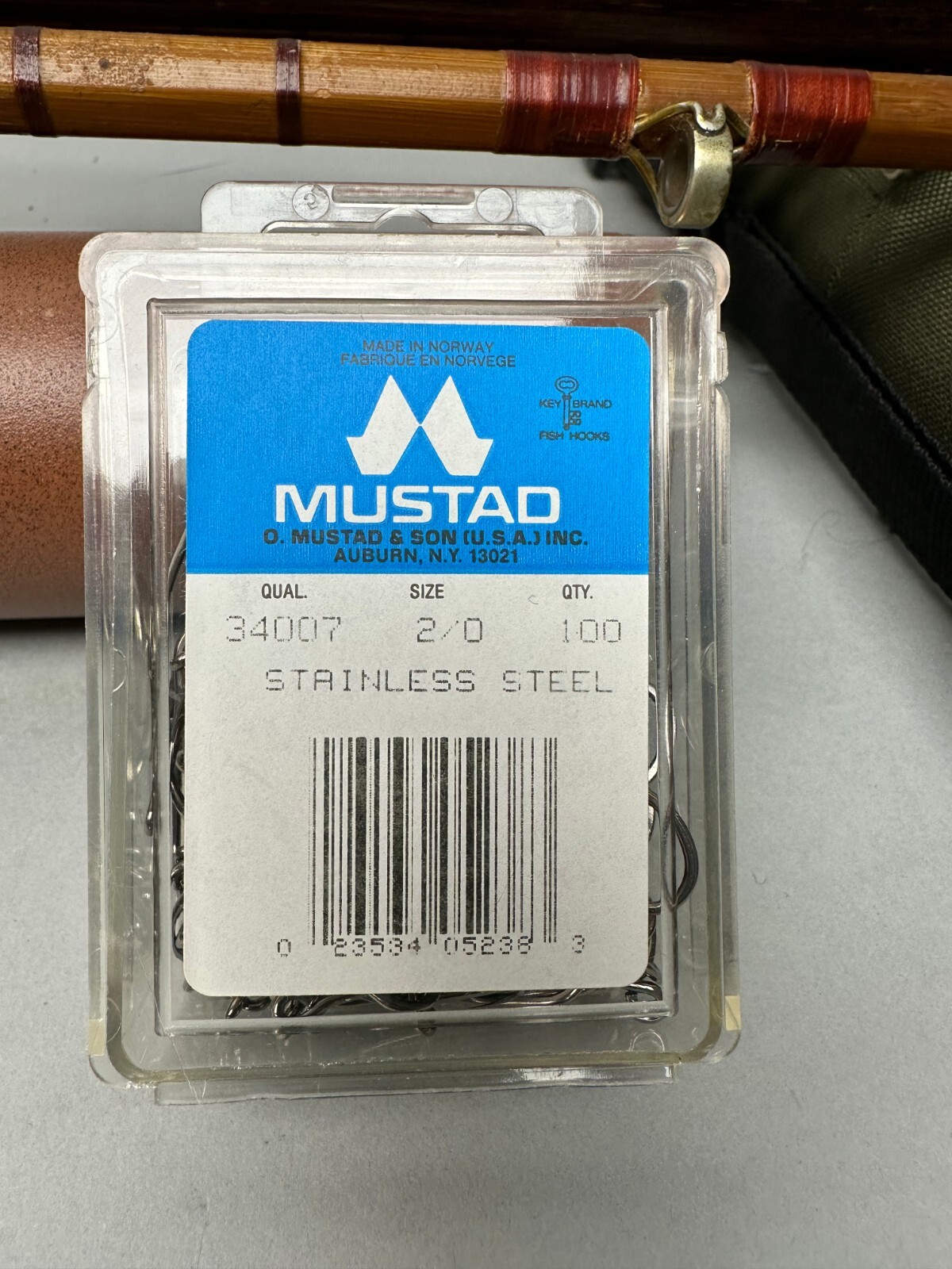 MUSTAD 34007 STAINLESS STEEL HOOK 34007-SS