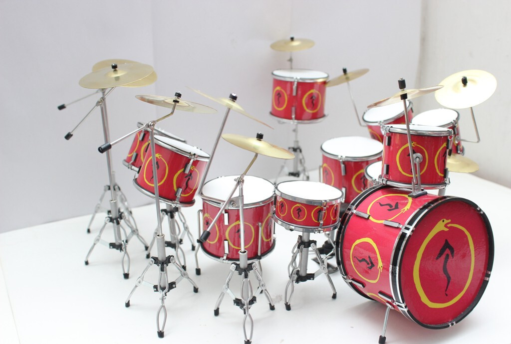 Miniature Drum Set Kit Red Snakes and Arrows Drum Set Replica for Display Only