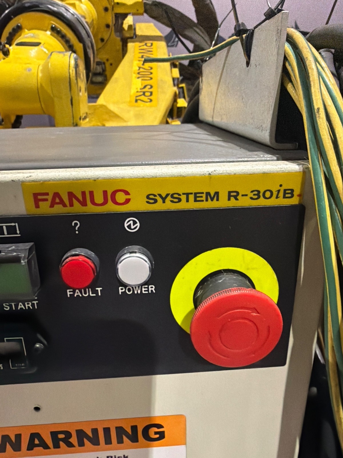 FANUC R‑2000iB/210F Complete w/ R‑30iB Controller USED