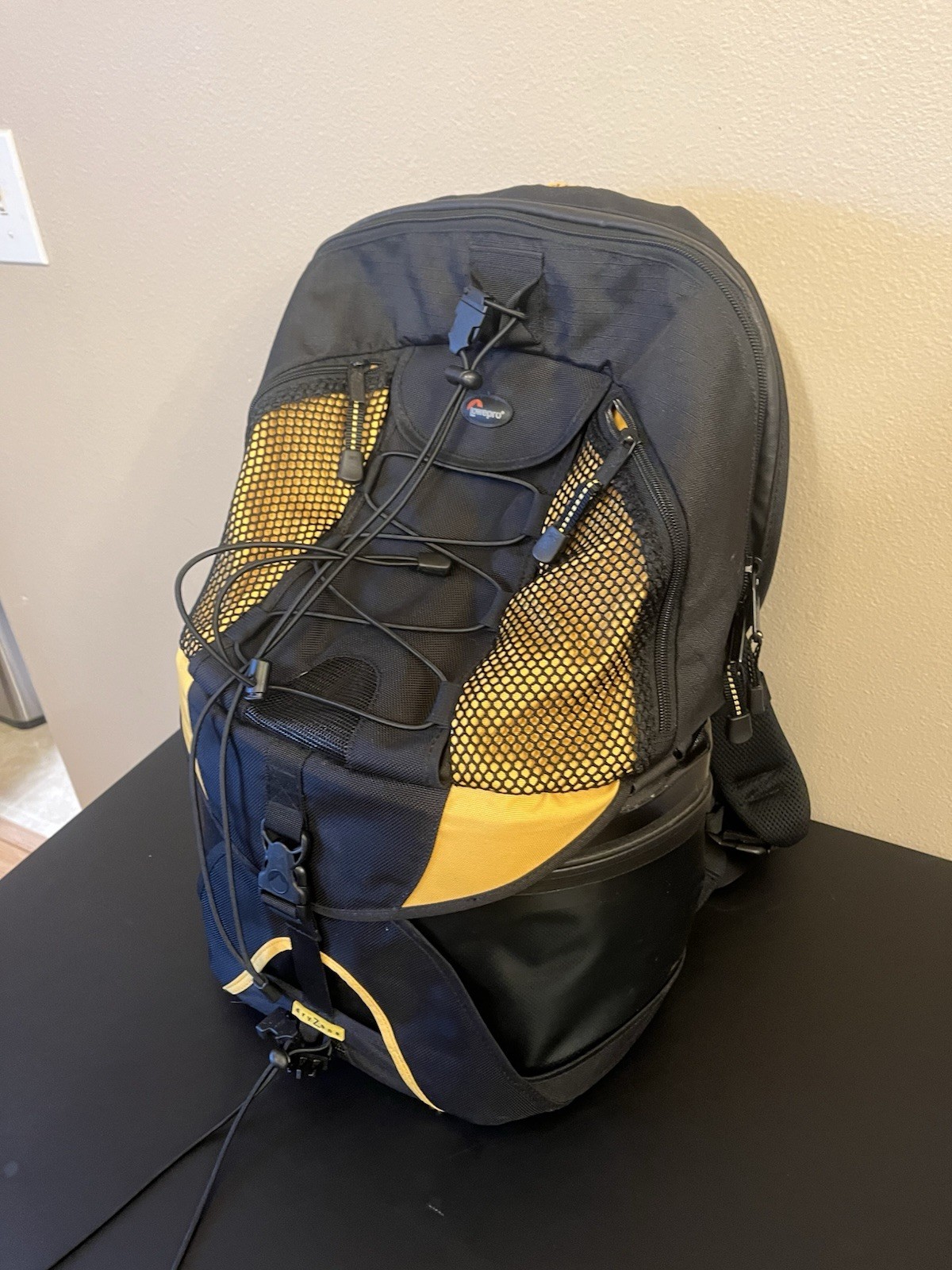 Lowepro DryZone Rover Backpack Camera Bag Black Yellow Light Use