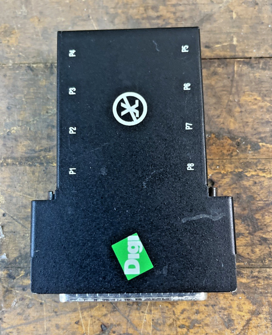 1 DIGI 8-port 50000010  RJ45 adapters - breakout box
