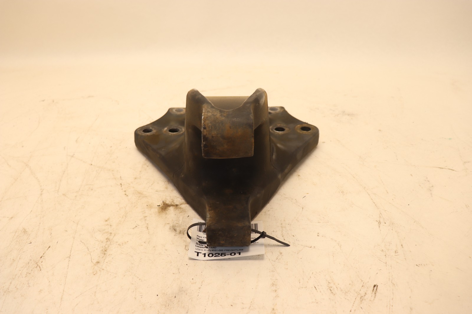 2008-2017 FREIGHTLINER CASCADIA 125 AIR LINER SPRING HANGER SUPPORT BRACKET OEM