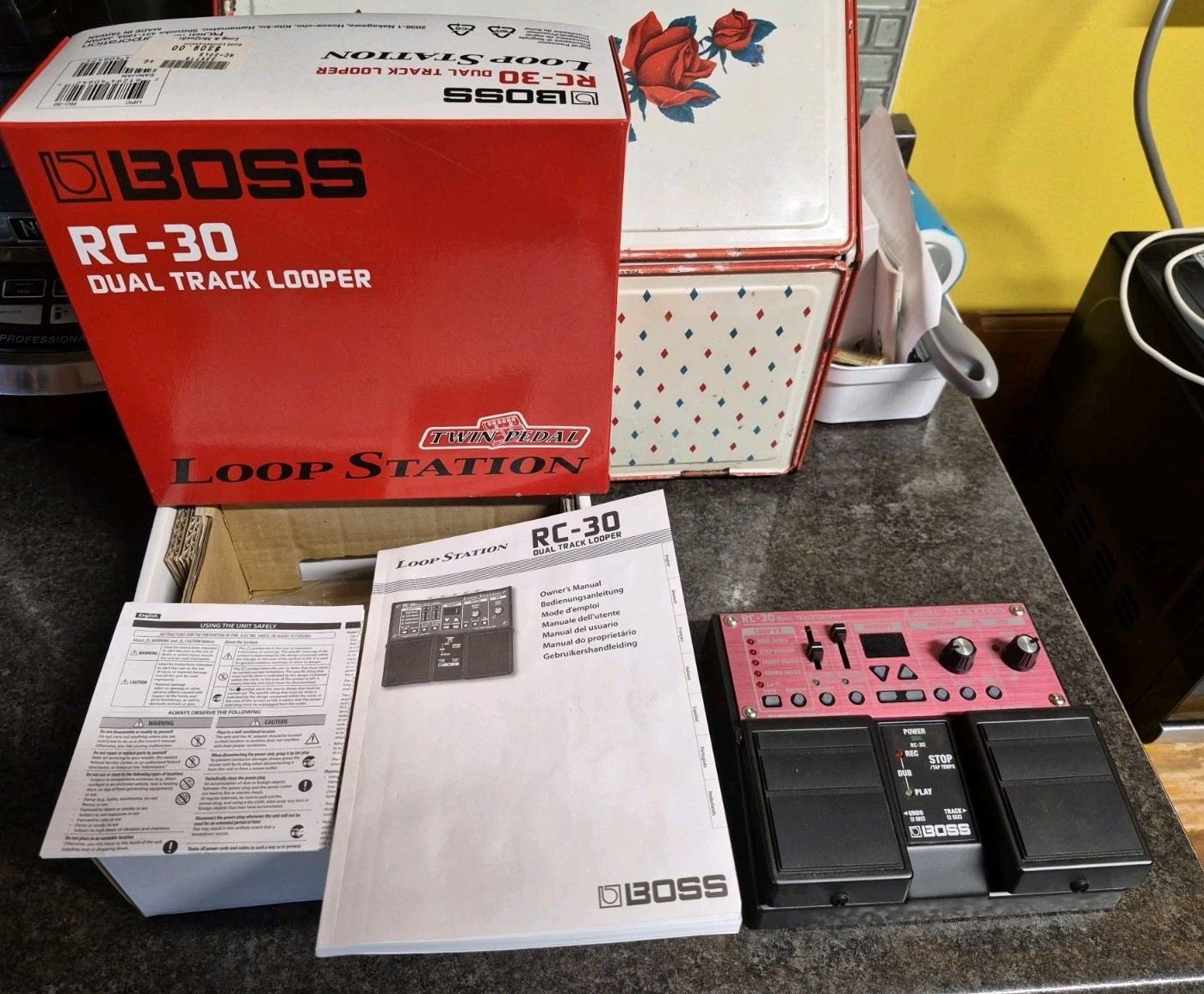 BOSS RC-30 Loop Station Dual Track Looper Pedal + Manual , In Original Box NICE