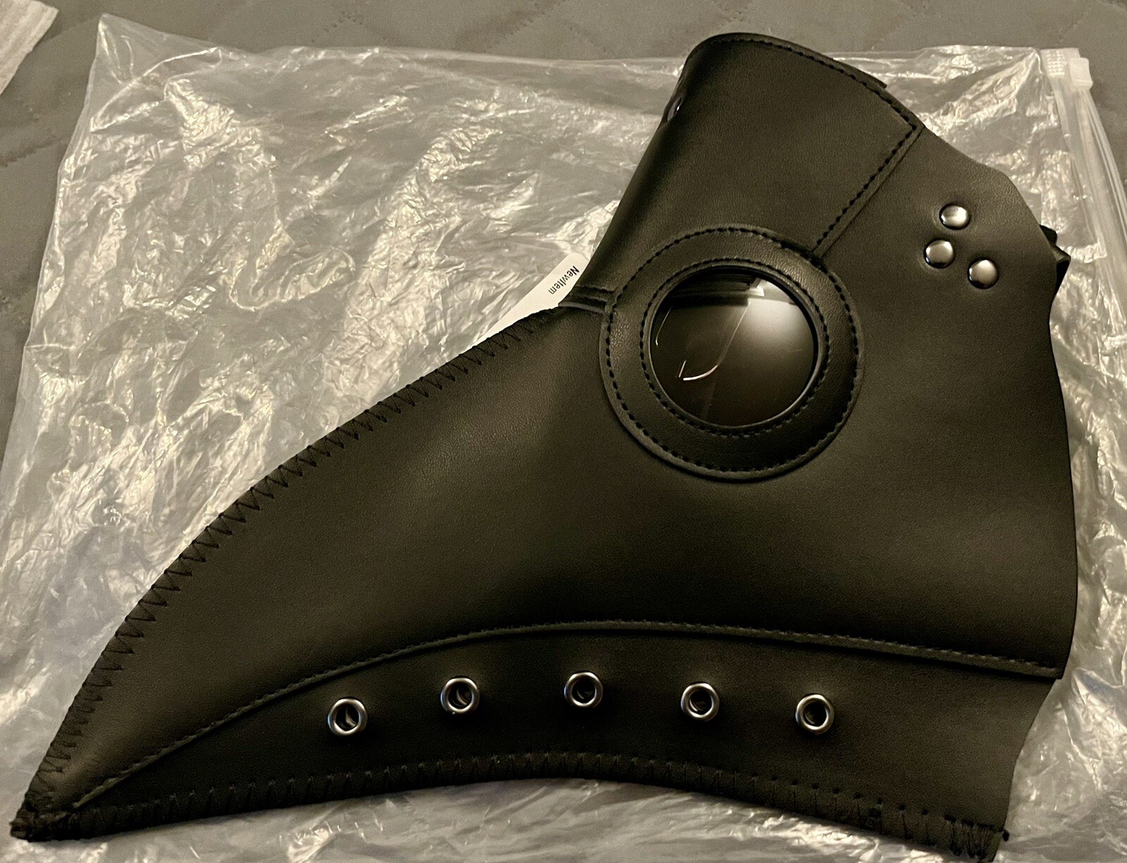 Halloween Costume Gas Mask Black L 12 in x W 5 in x H 9 in FREE SHIPN 📦 l👁️👁️