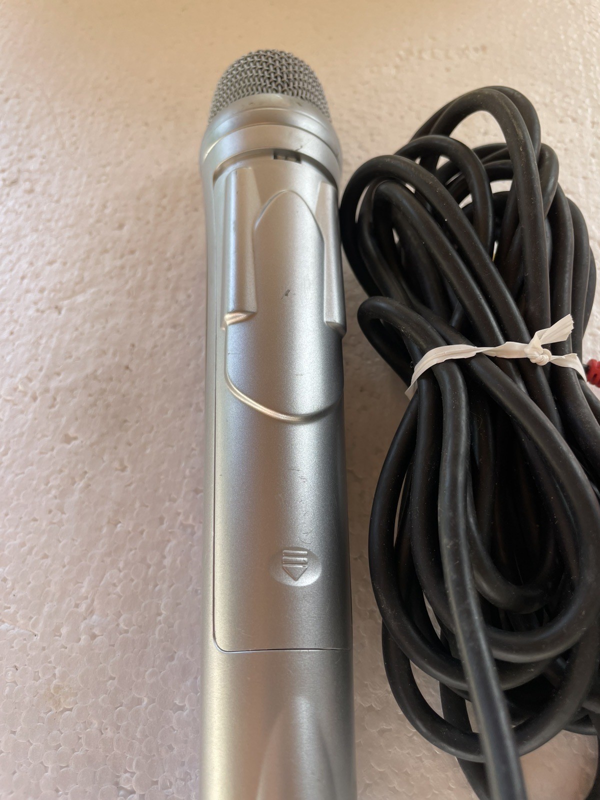 Magic Sing ED-9000 All In One Karaoke Microphone w/ RCA cables Untested