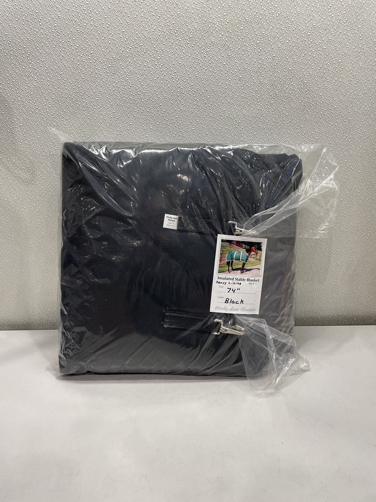 Hershy Lane Insulated Stable Blanket For Horses 74", Black