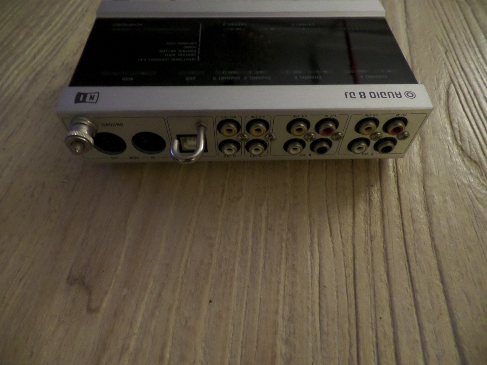 NEW! native instruments audio 8 dj interface audio unit NWOB UNUSED MINT!