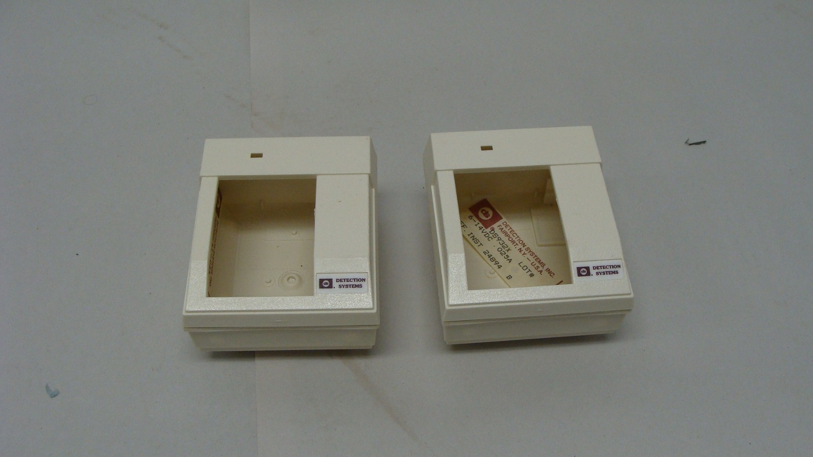 DS DETECTION SYSTEMS 932X MOTION DETECTOR HOUSING FOR REBUILD NEW NOS LOT OF 2