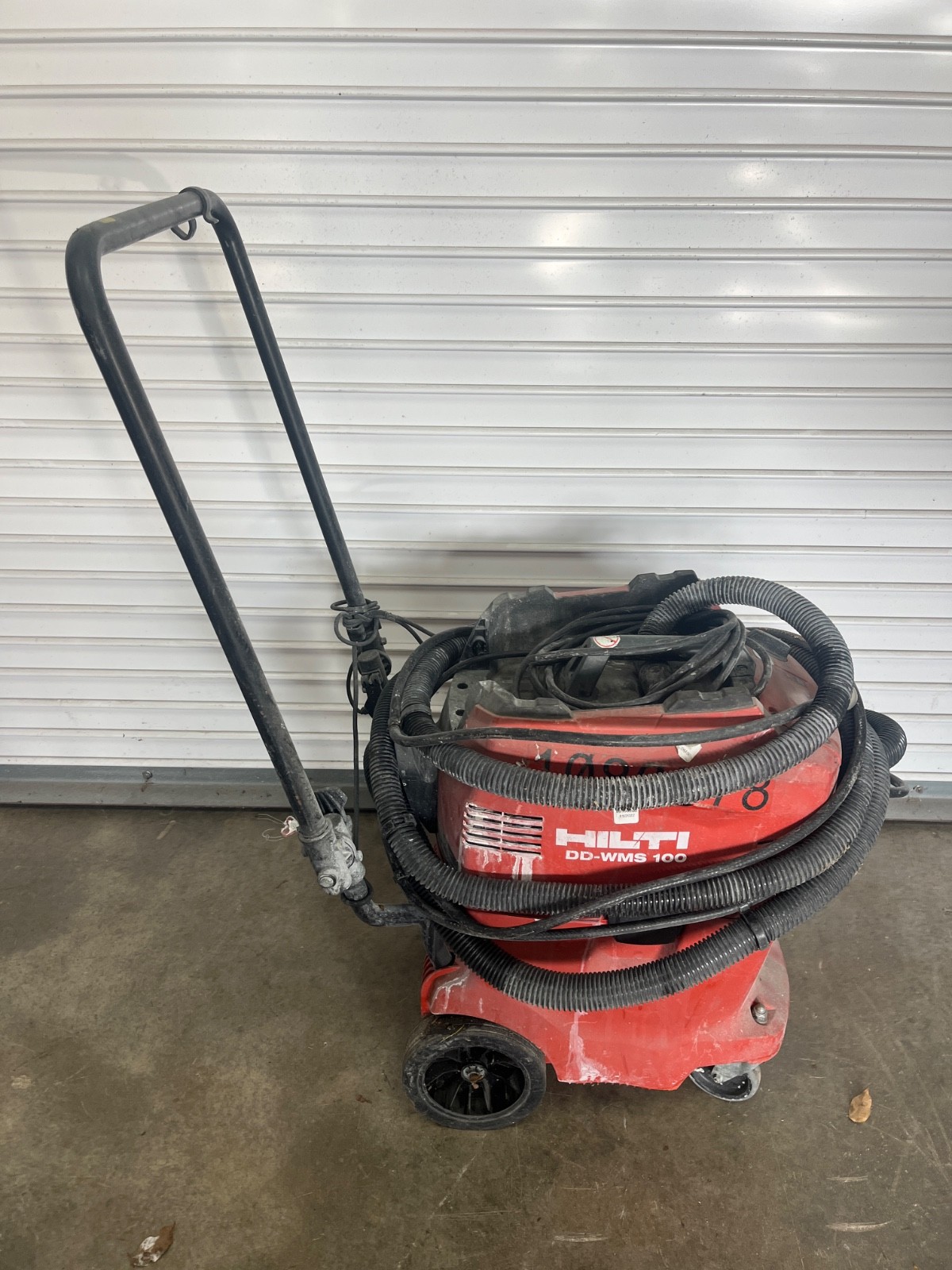 Hilti DD-WMS 100 Diamond Core Drill  Water Management Shop Vacuum System