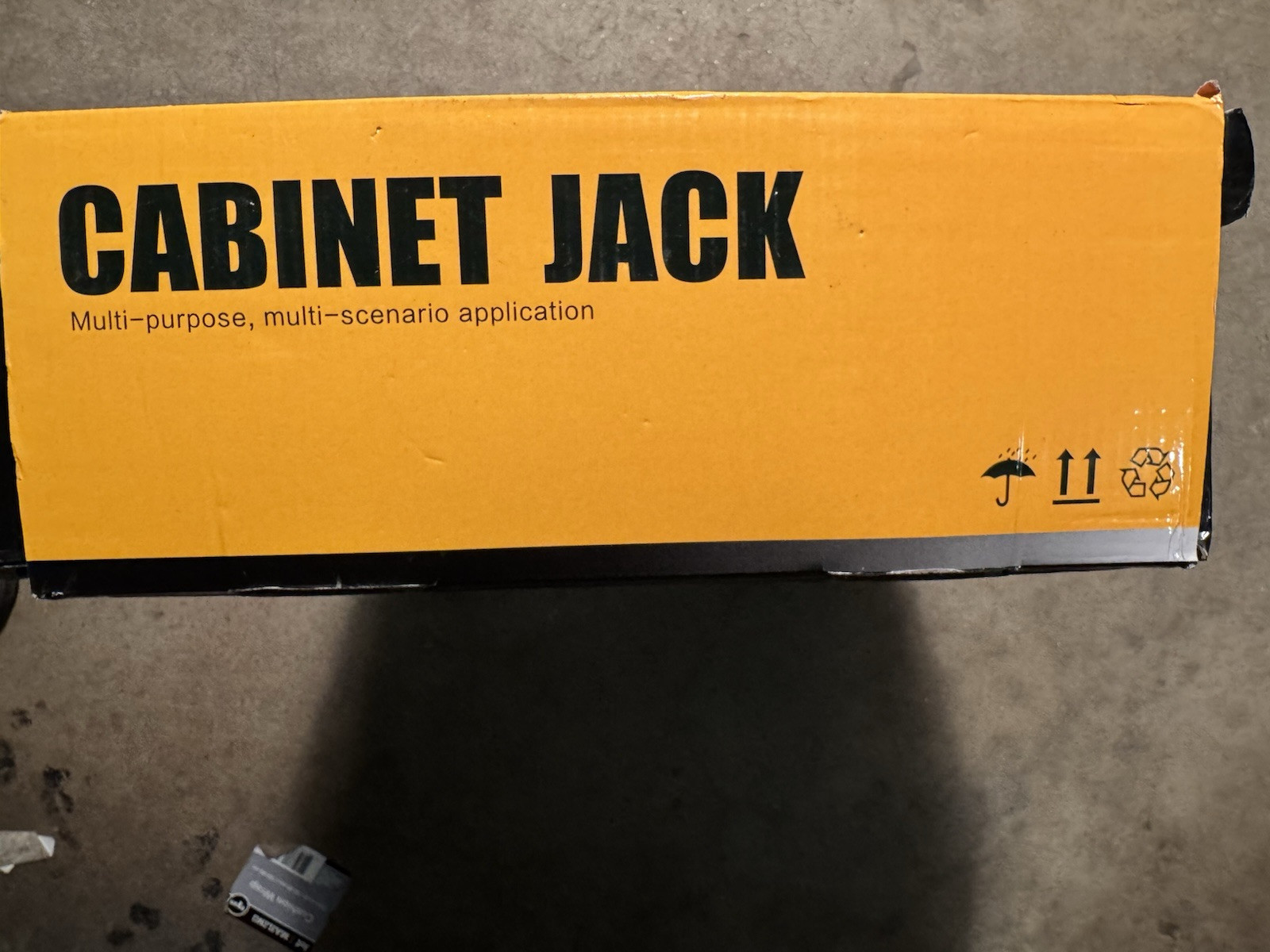 YELLOW JACKET Cabinet Jacks 2 Pack for Installing Cabinets, Labor black