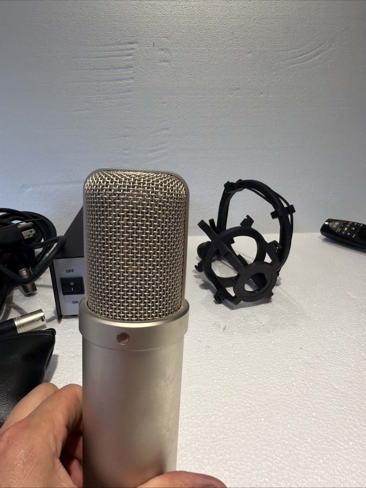NTK MICROPHONE POWER SUPPLY AND MICROPHONE