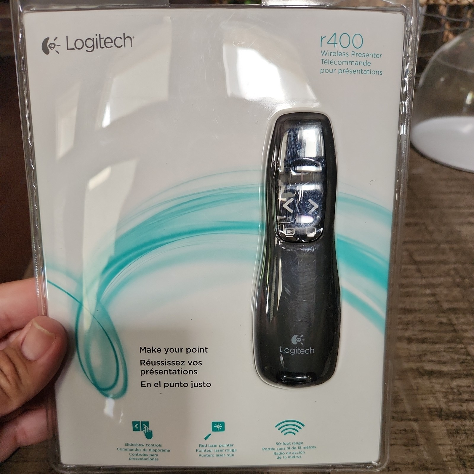 Logitech R400 Wireless Laser Presentation Remote Black with Red Pointer