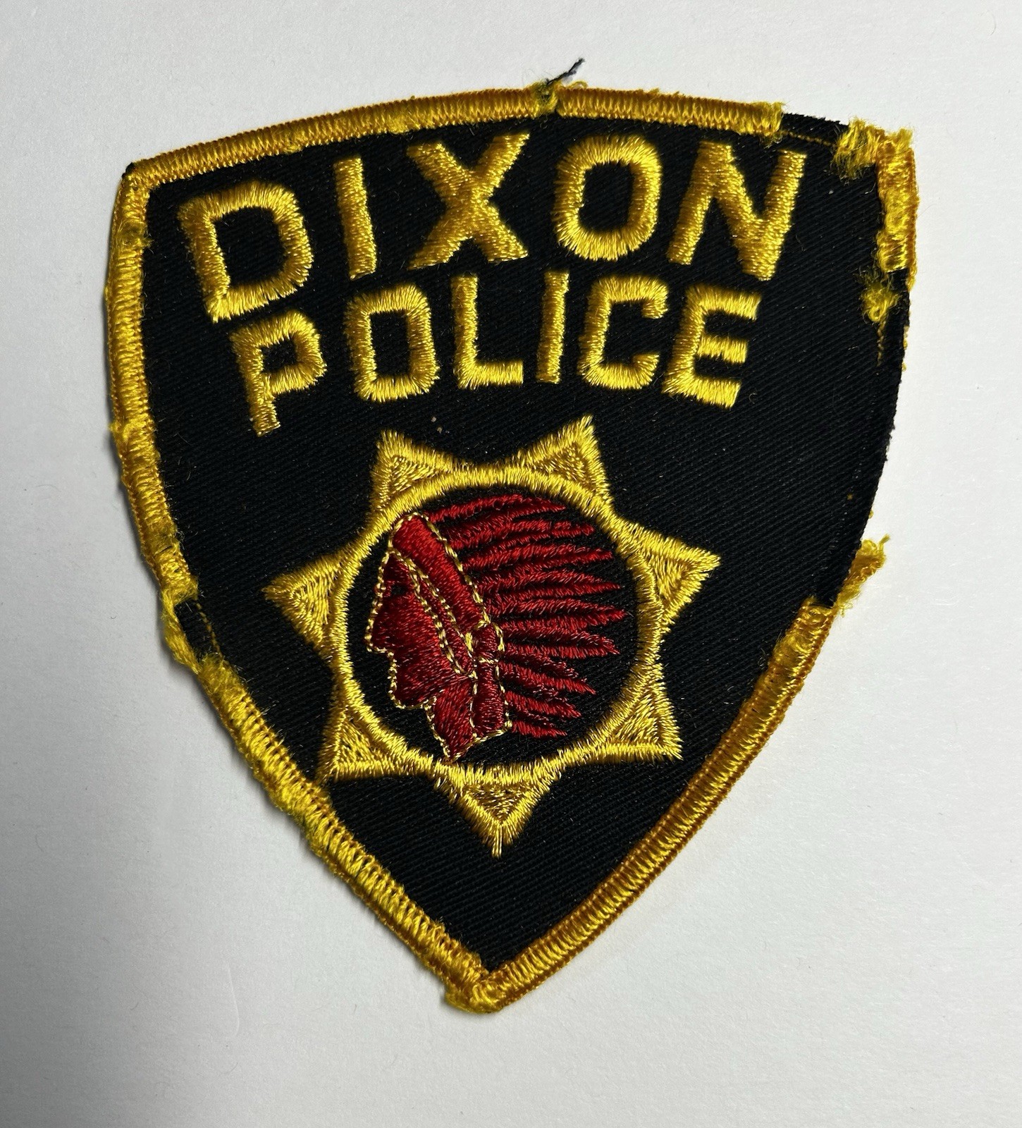 VINTAGE CALIFORNIA CA DIXON POLICE DEPT PATCH SOLANO COUNTY #PDD59