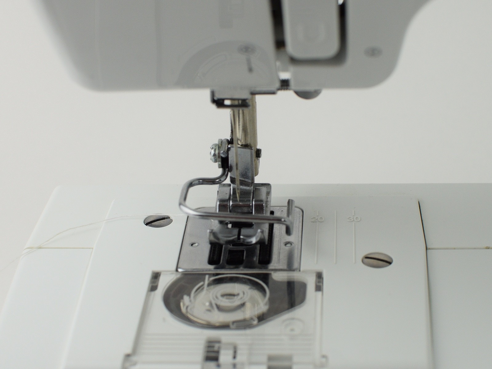 SINGER M1000 Mending Sewing Machine, original box
