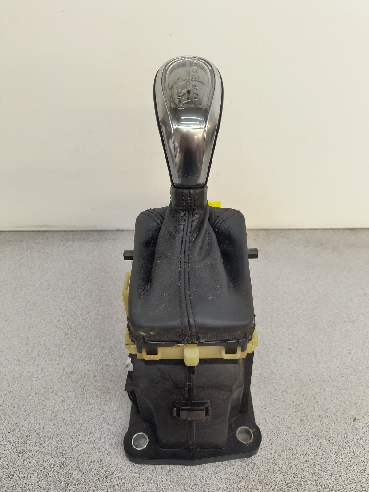 13-18 Volvo S60 V60 XC60 Floor Gear Shifter 31325216 OEM 83K Miles
