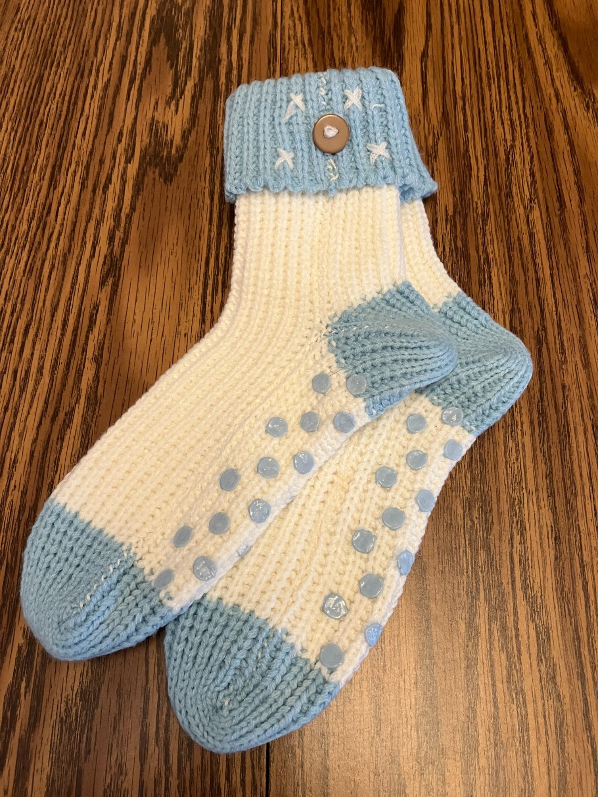 Non slip Slipper Socks - Blue/White - Size 5-7 - Ladies