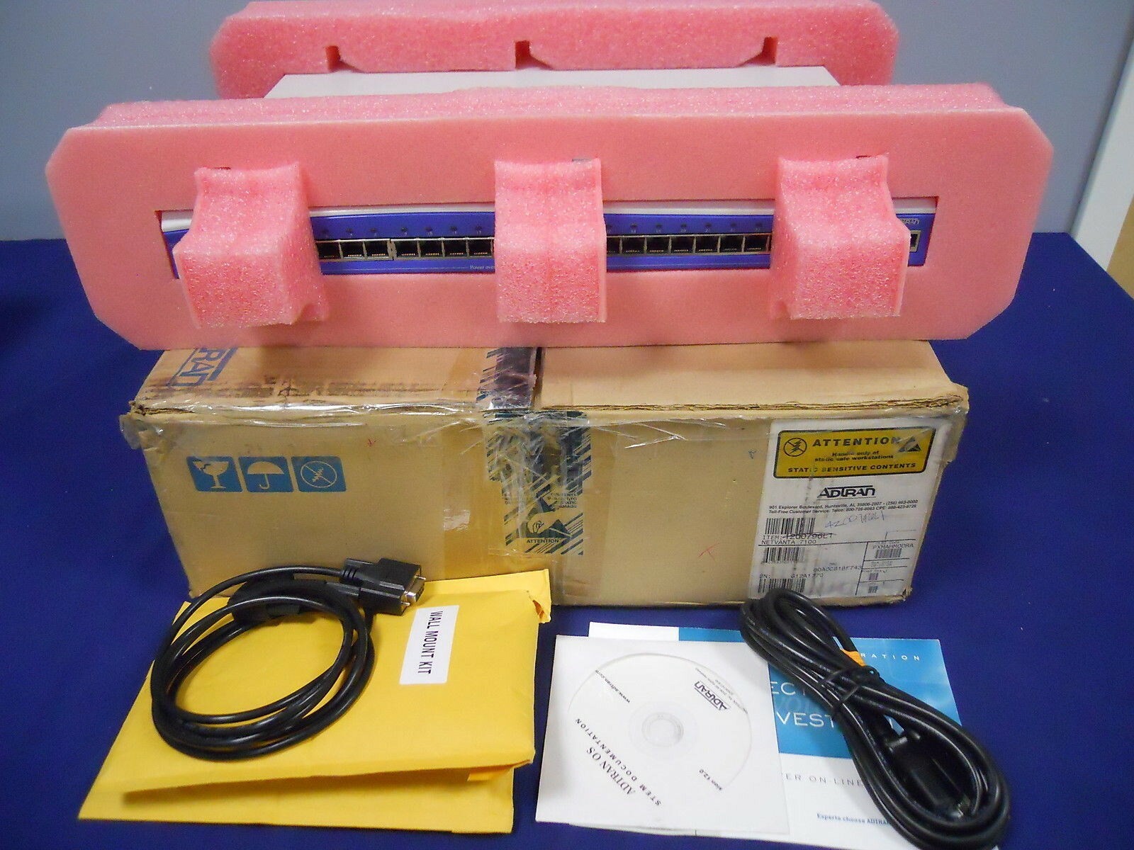 Adtran NetVanta 7100 1200796L1 POE Switch Office Services Router 30 User