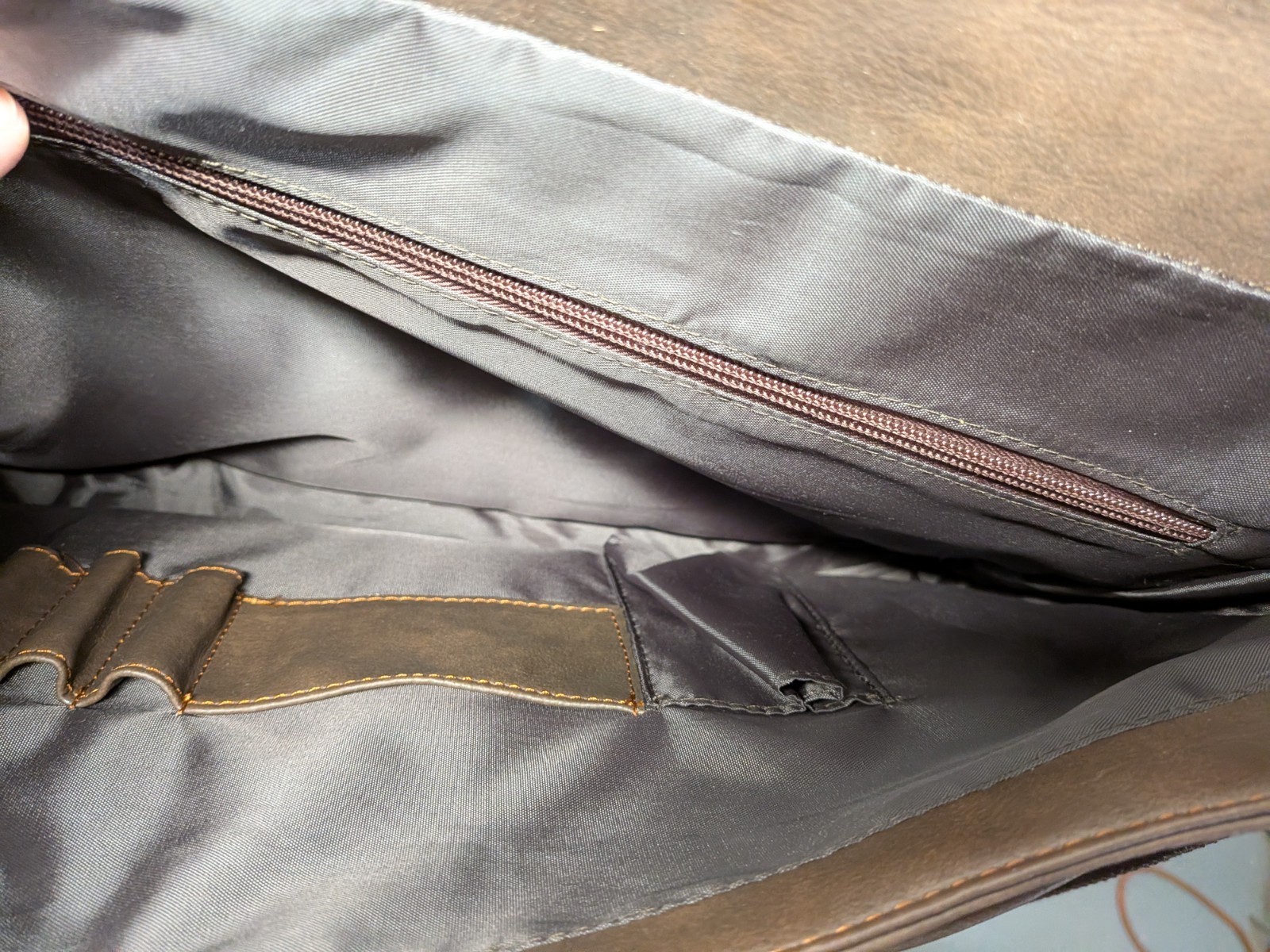 Ironpigs Messenger Bag Premium Bonded Leather Business Brief Debco Minor league