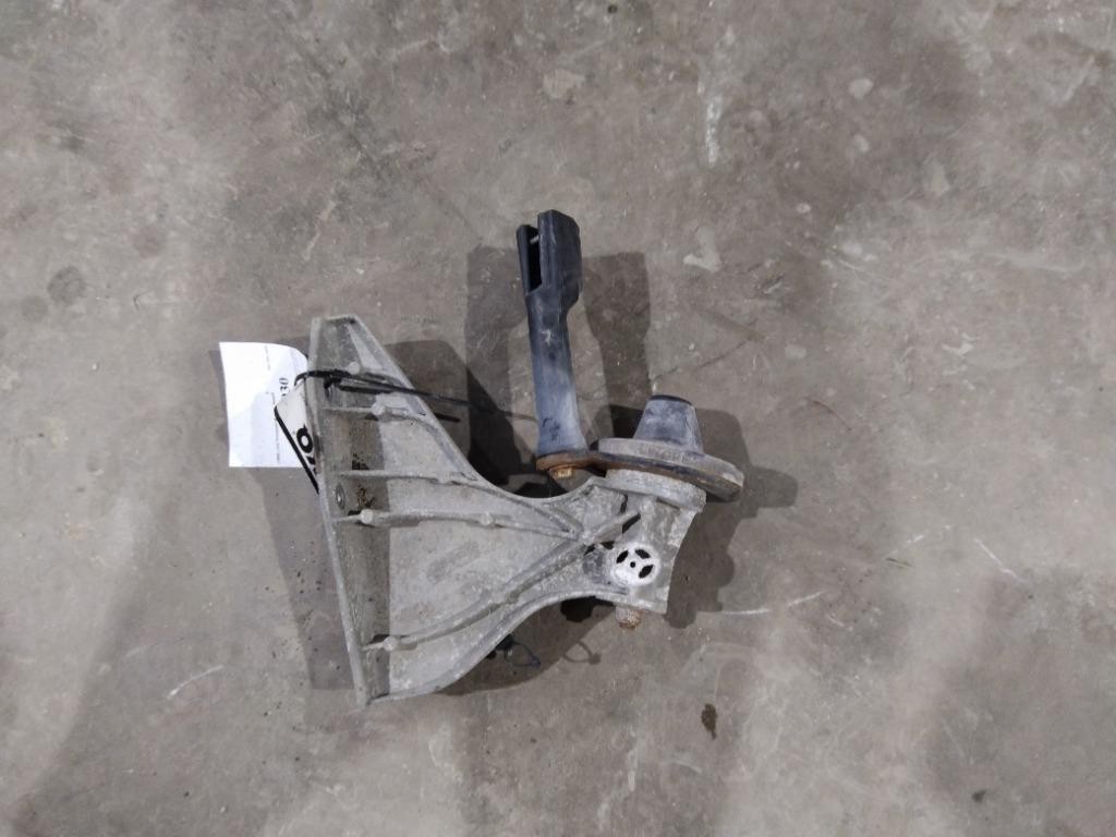 Replaces A17-20871-001 2019 FREIGHTLINER CASCADIA 125 2018UP HOOD BRACKET ,  MN
